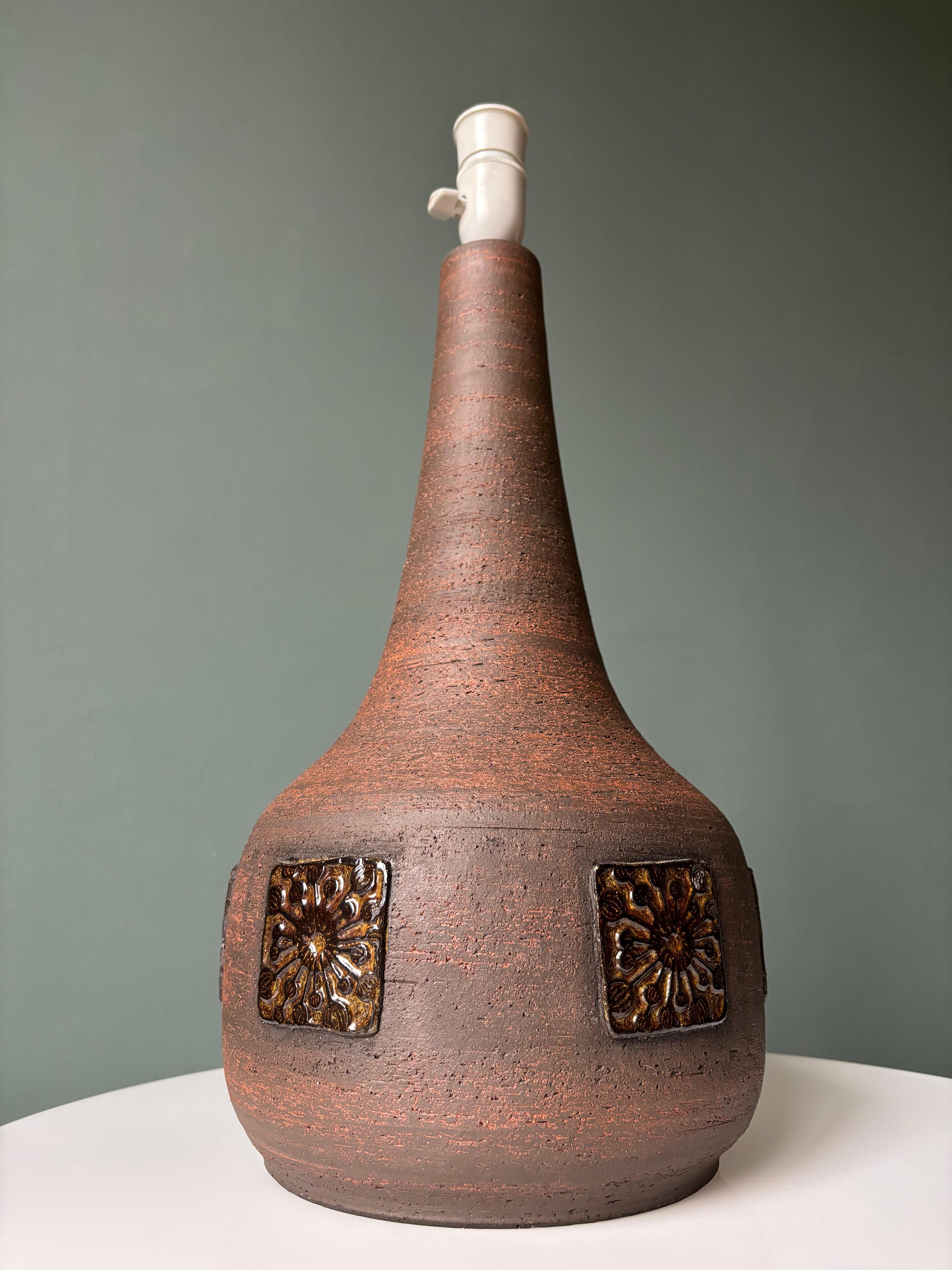 Large Belka Danish Rustic Stoneware Lamp, 1960s For Sale 4