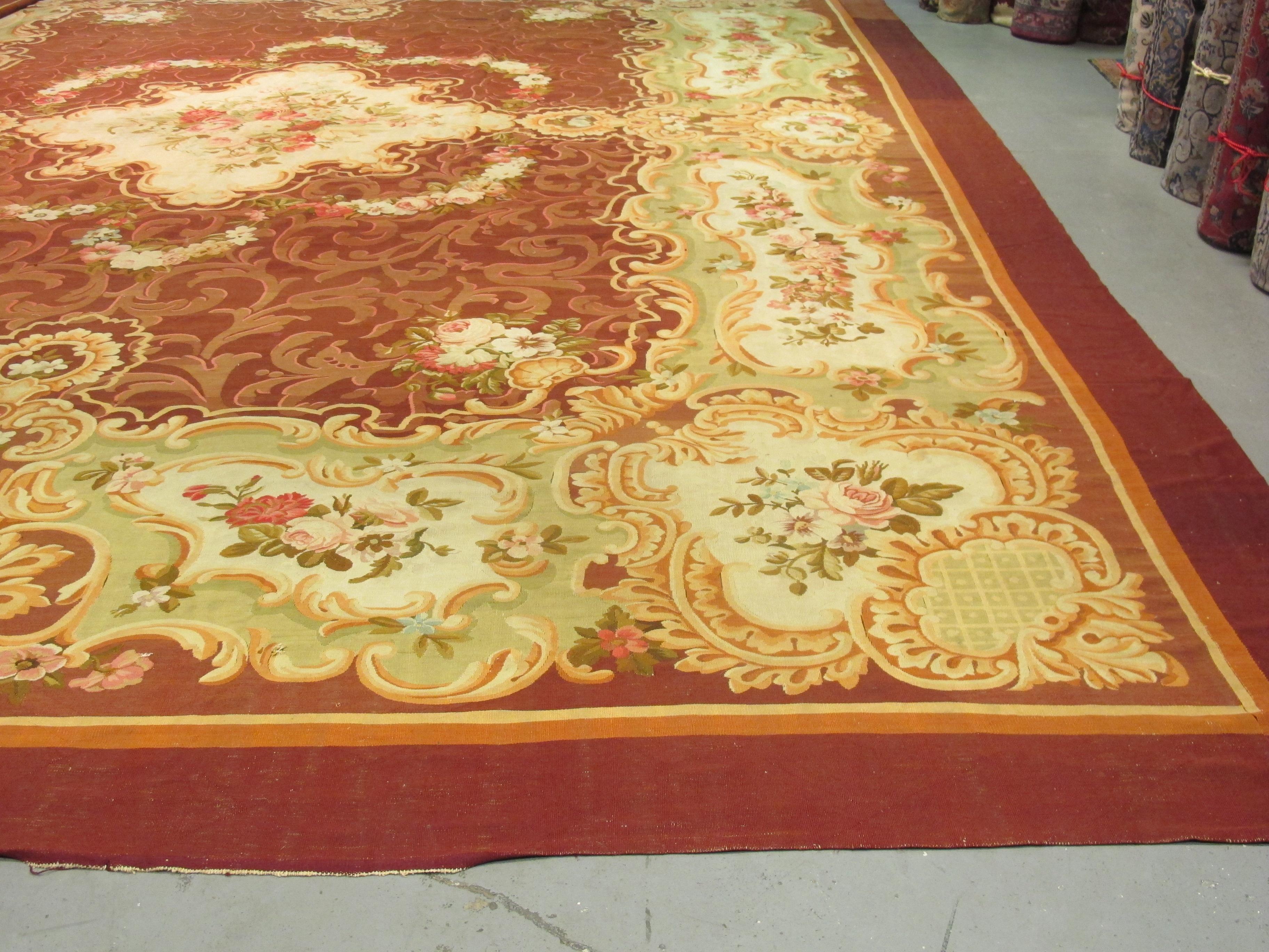 Belle Époque Large Belle Epoque Era Aubusson Carpet, circa 1870 For Sale