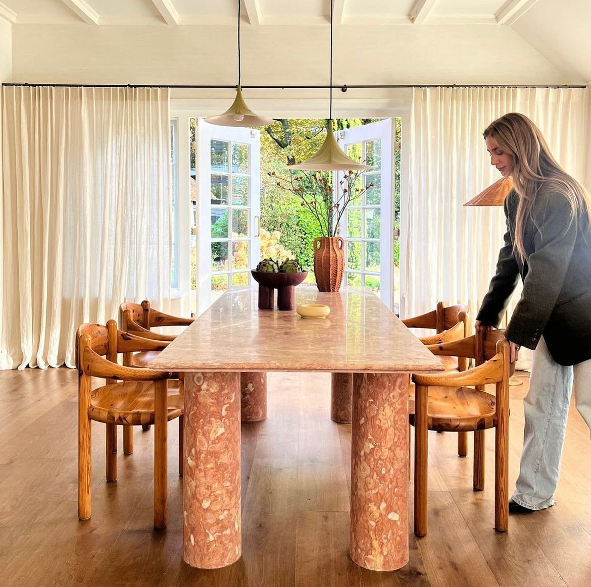 Large Bellini Style Rectangle Dining Table in Coral Portuguese Travertine For Sale