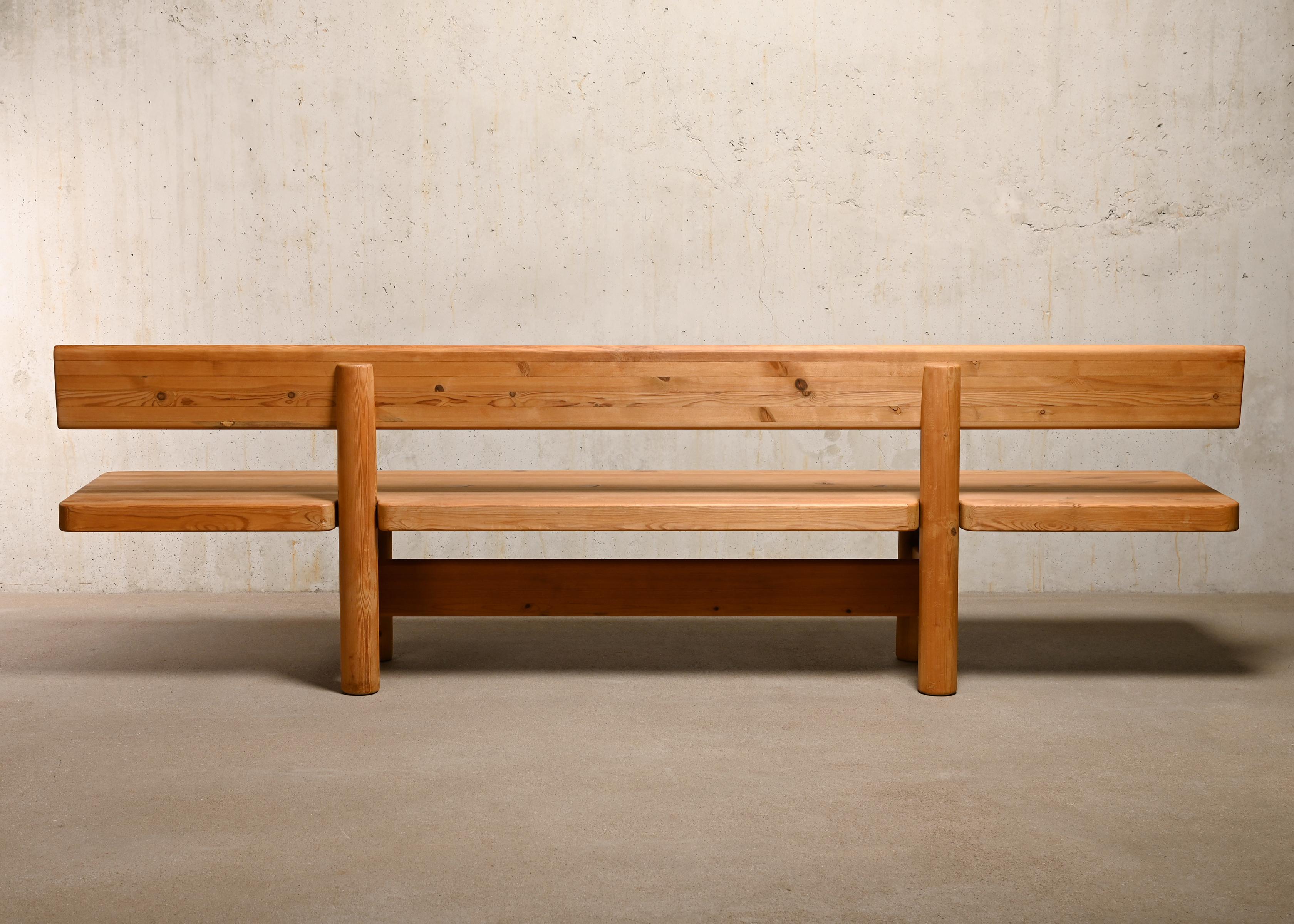 Large Bench in Solid Pine Wood by Danish Architects Friis & Moltke Nielsen, 1978 For Sale 1