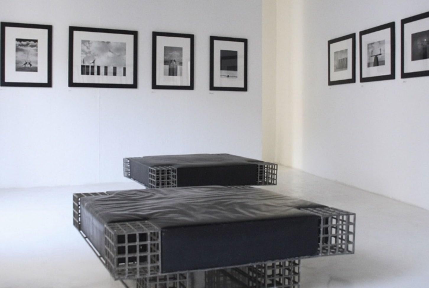 Grande banquette ottomane de Carla Sozzani en velours mohair Milan 1990 en vente 2