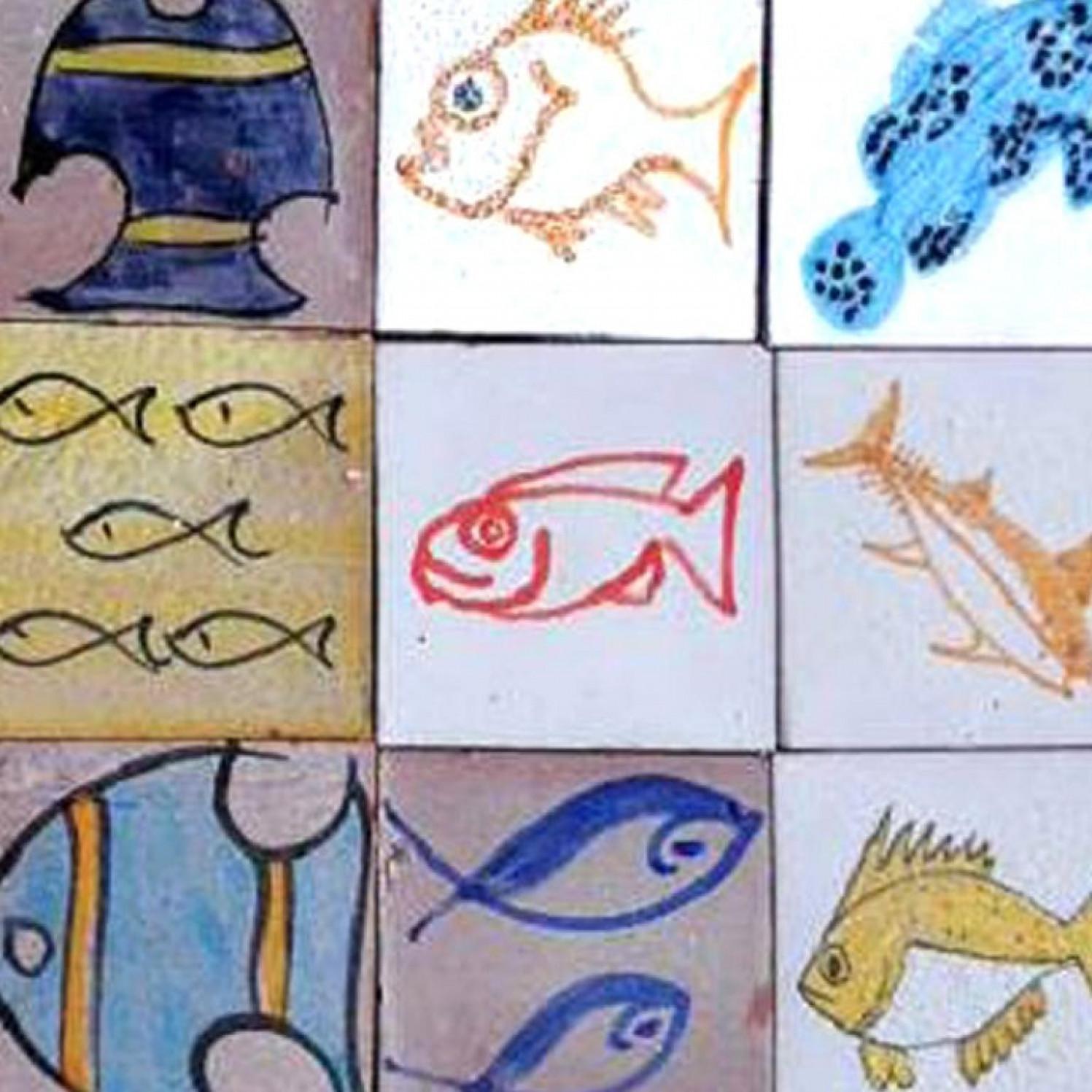 Large Berber Fish Tile Panel, Morocco In Good Condition In Rijssen, NL