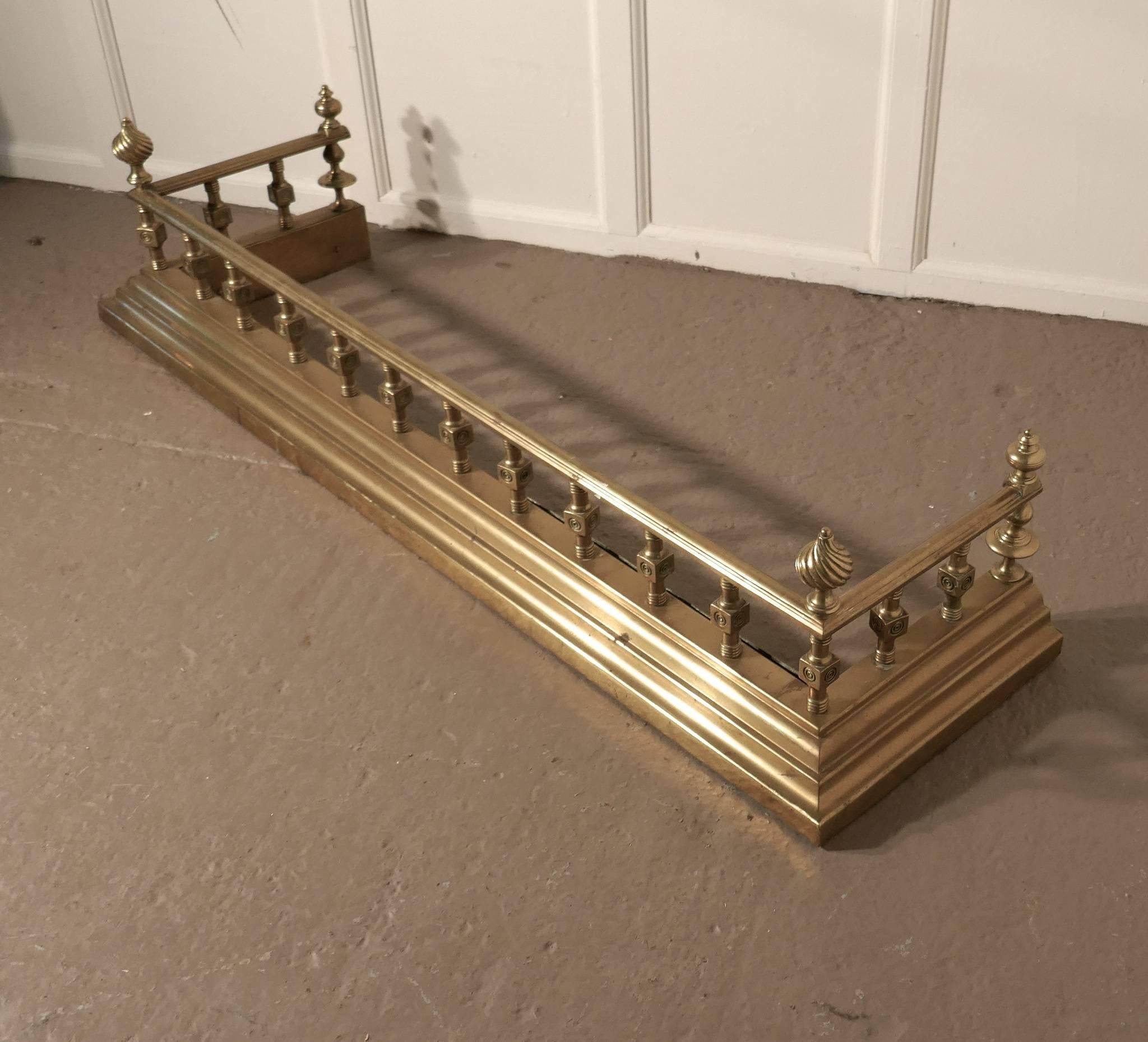 Large best quality 19th century heavy brass fender

This is a superb quality brass fender it has a deep shaped base and chunky spindles, this is one of the heaviest and finest quality fenders I have ever known
The fender has embossed decoration