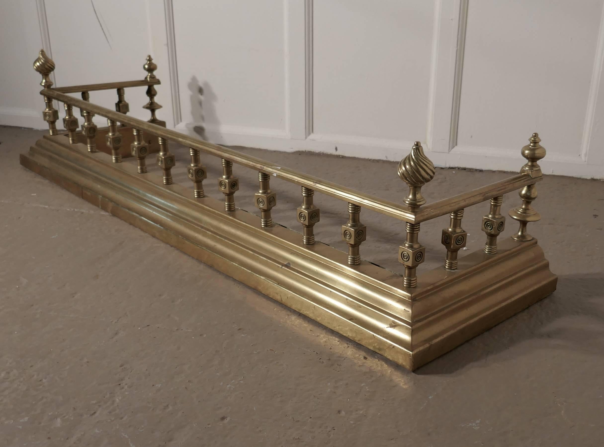 High Victorian Large Best Quality 19th Century Heavy Brass Fender For Sale