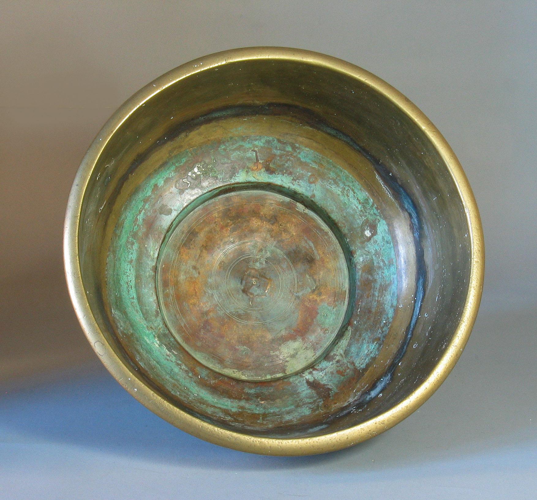 20th Century Large Betel Nut Brass Bowl 'Sireh' East Java Indonesia, circa 1900