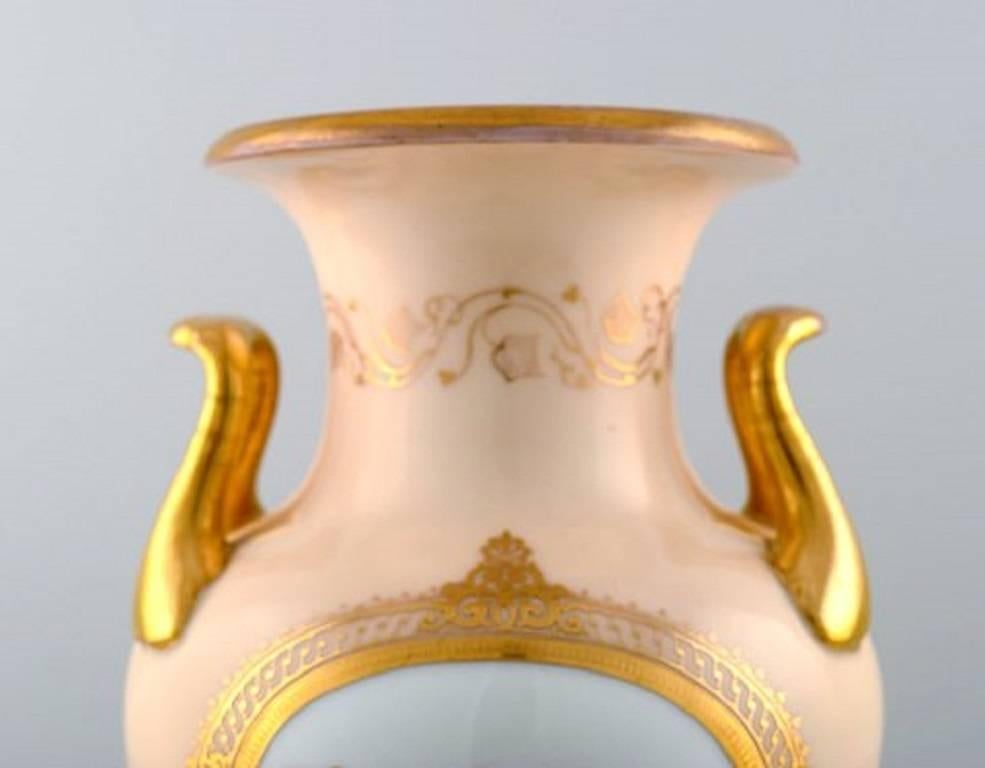Empire Grand vase B&G, Bing & Grondahl en rose avec poignées en or, cachet ancien en vente