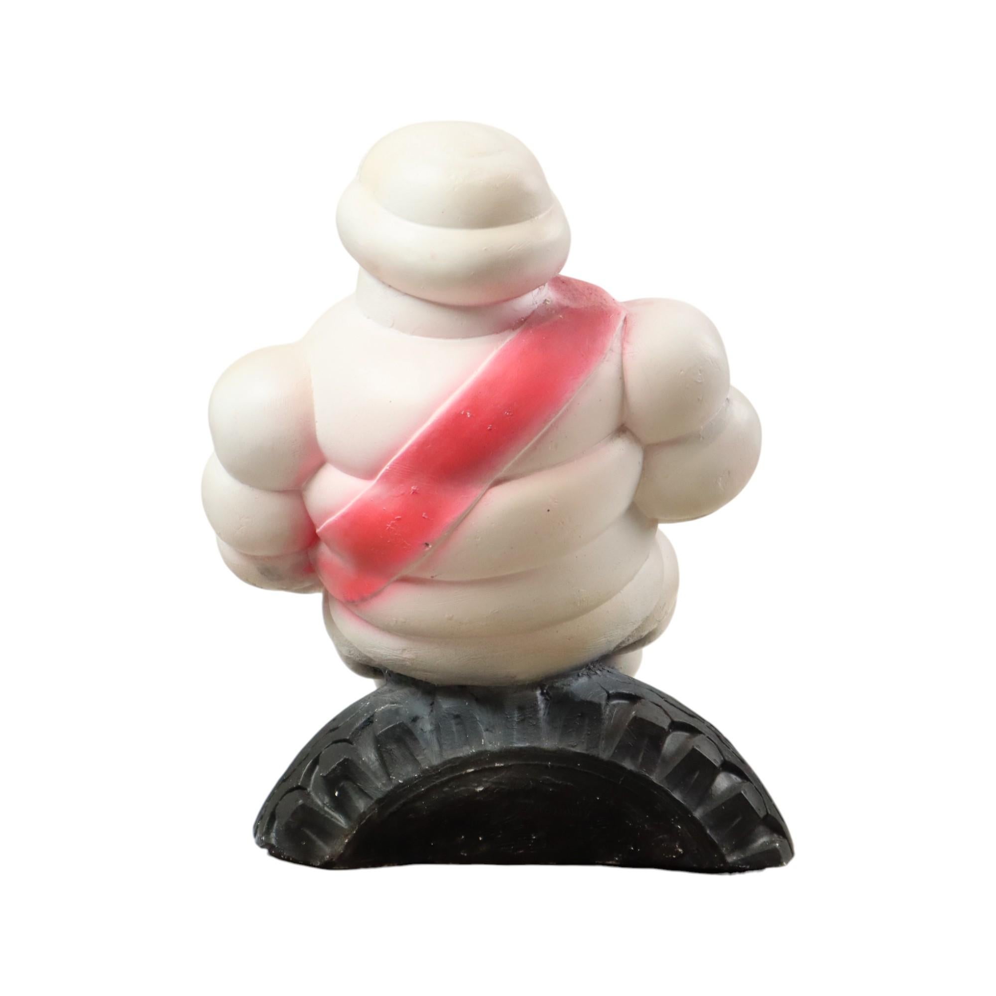 Gran estatua publicitaria Bibendum Michelin de escayola 36cm Siglo XXI y contemporáneo en venta