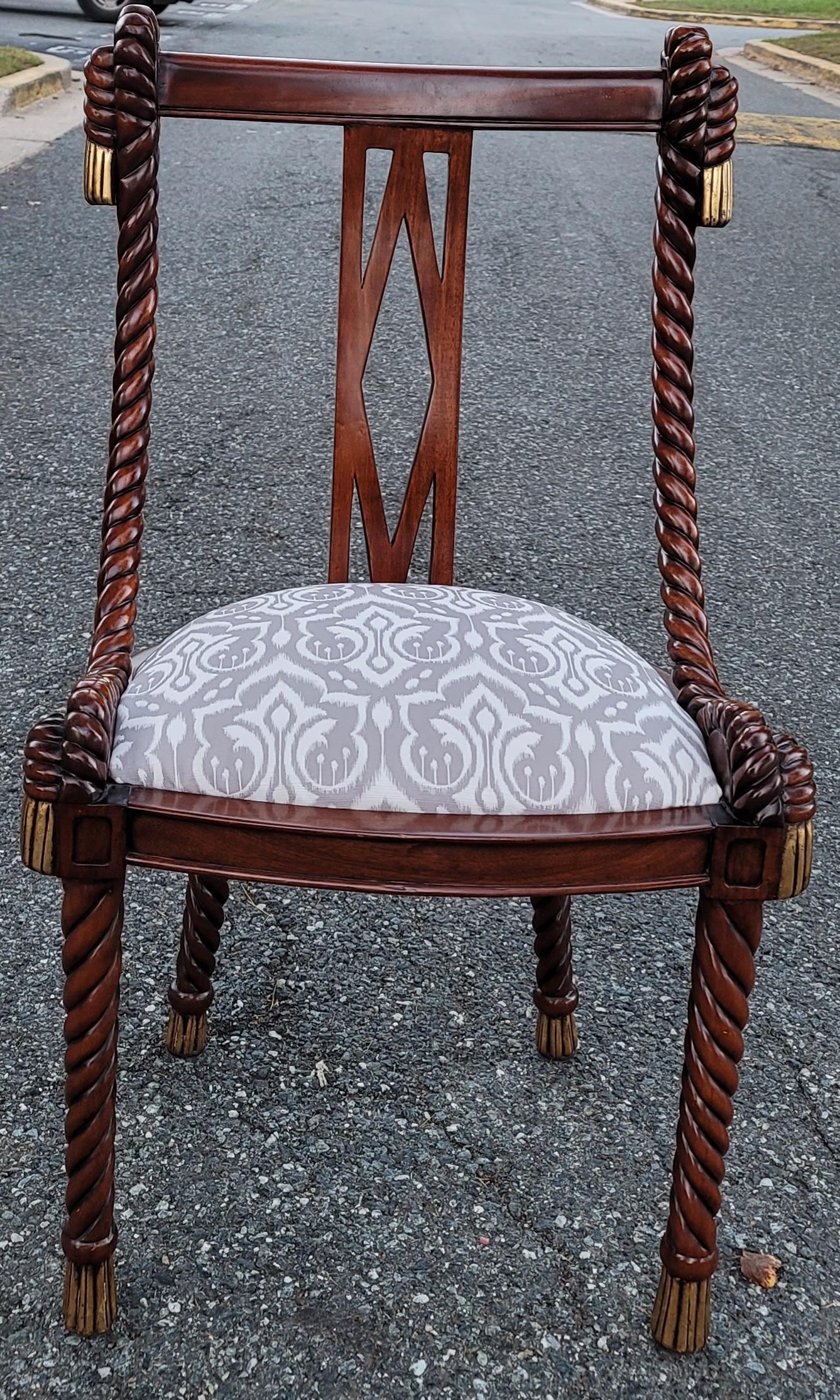 Paire de grandes chaises d'appoint Biedermeier Barley Twist en corde dorée et sculptée en vente 1