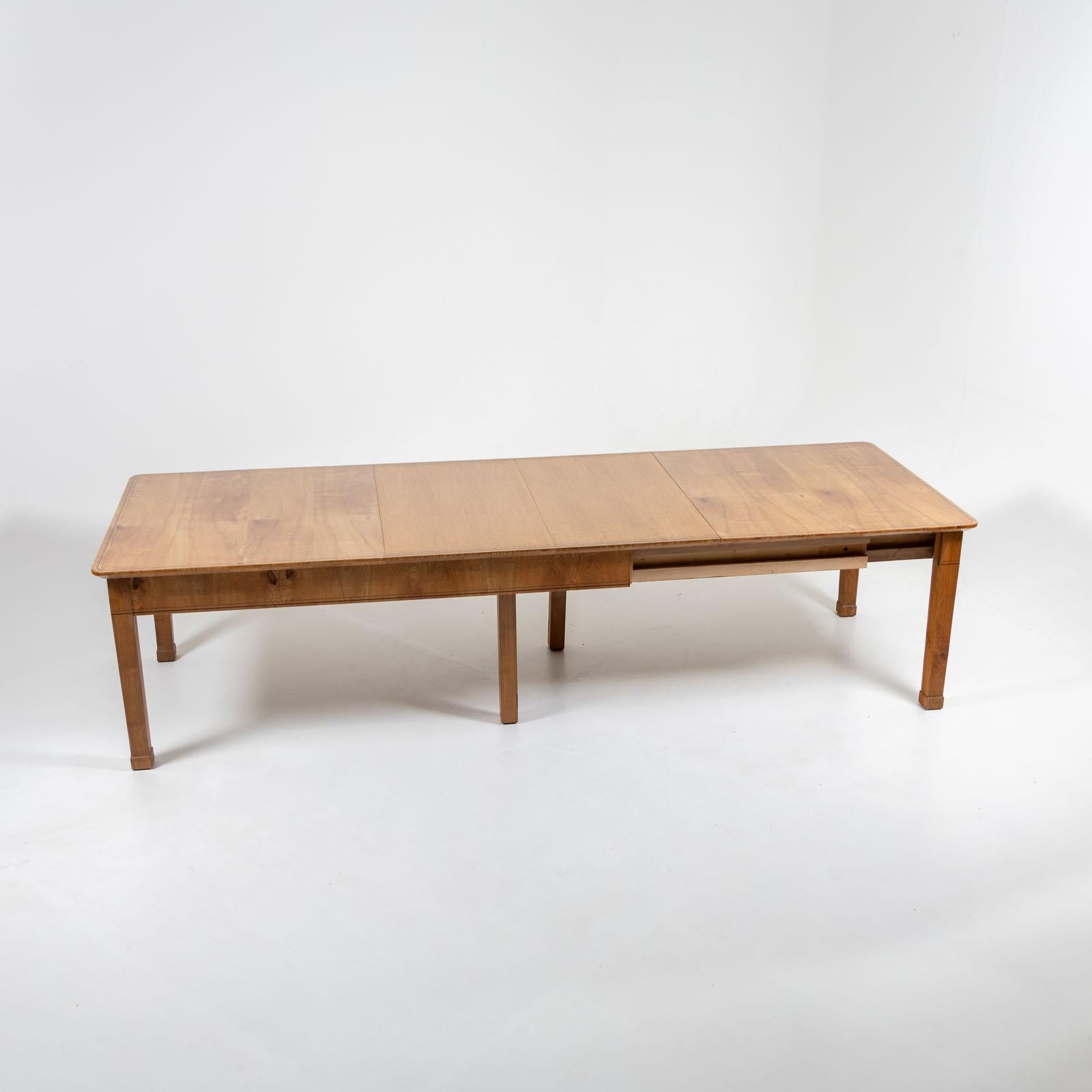 19th Century Large Biedermeier Extension Table in Ash, Germany, circa 1820