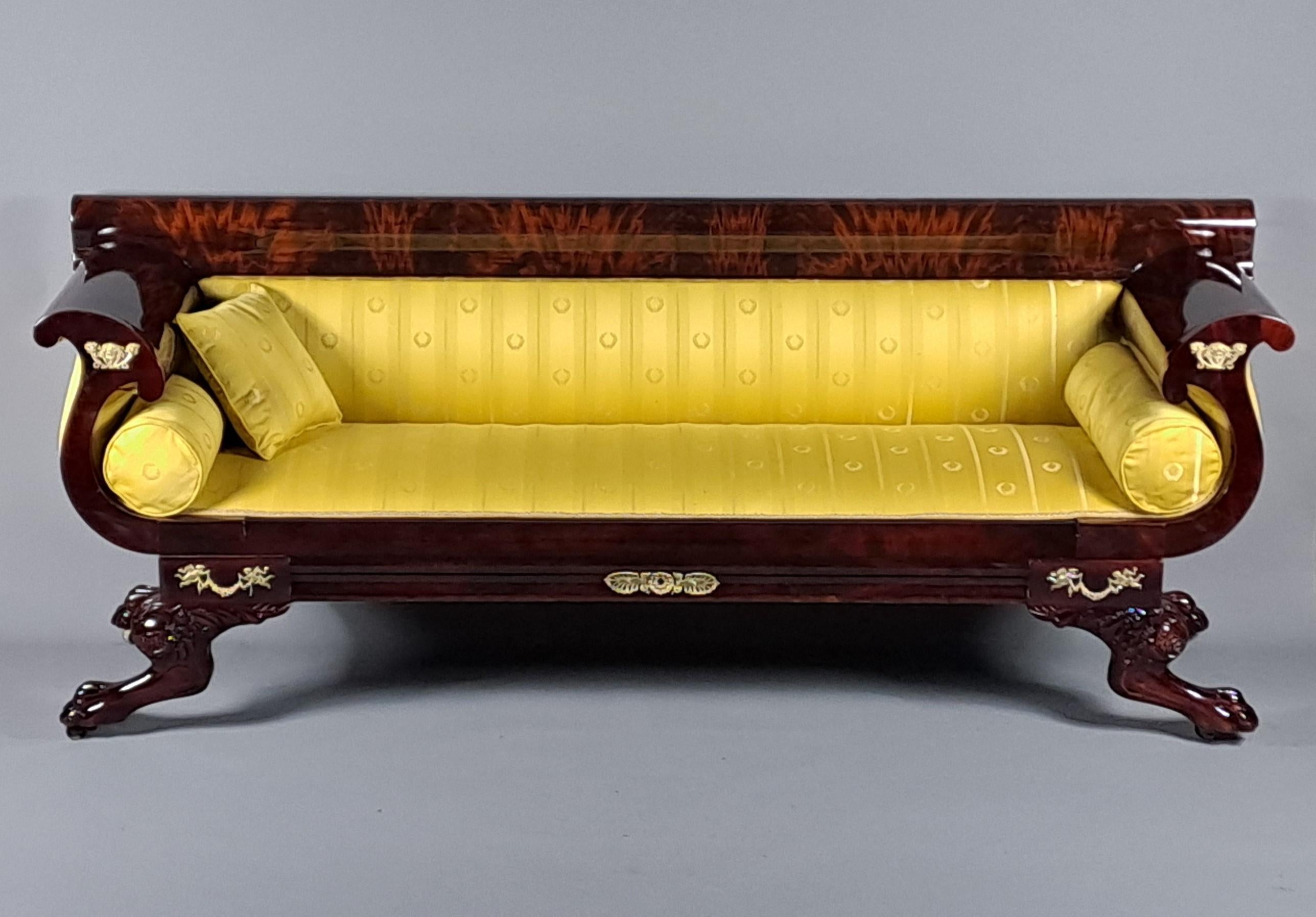 Sofá / Banqueta Biedermeier Grande En Caoba Burl en venta 6