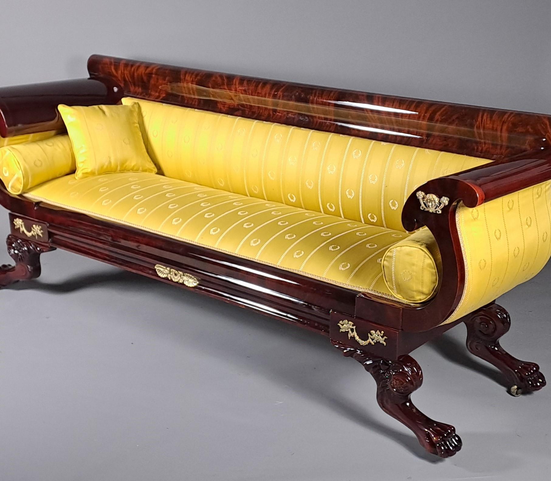 Sofá / Banqueta Biedermeier Grande En Caoba Burl en venta 7