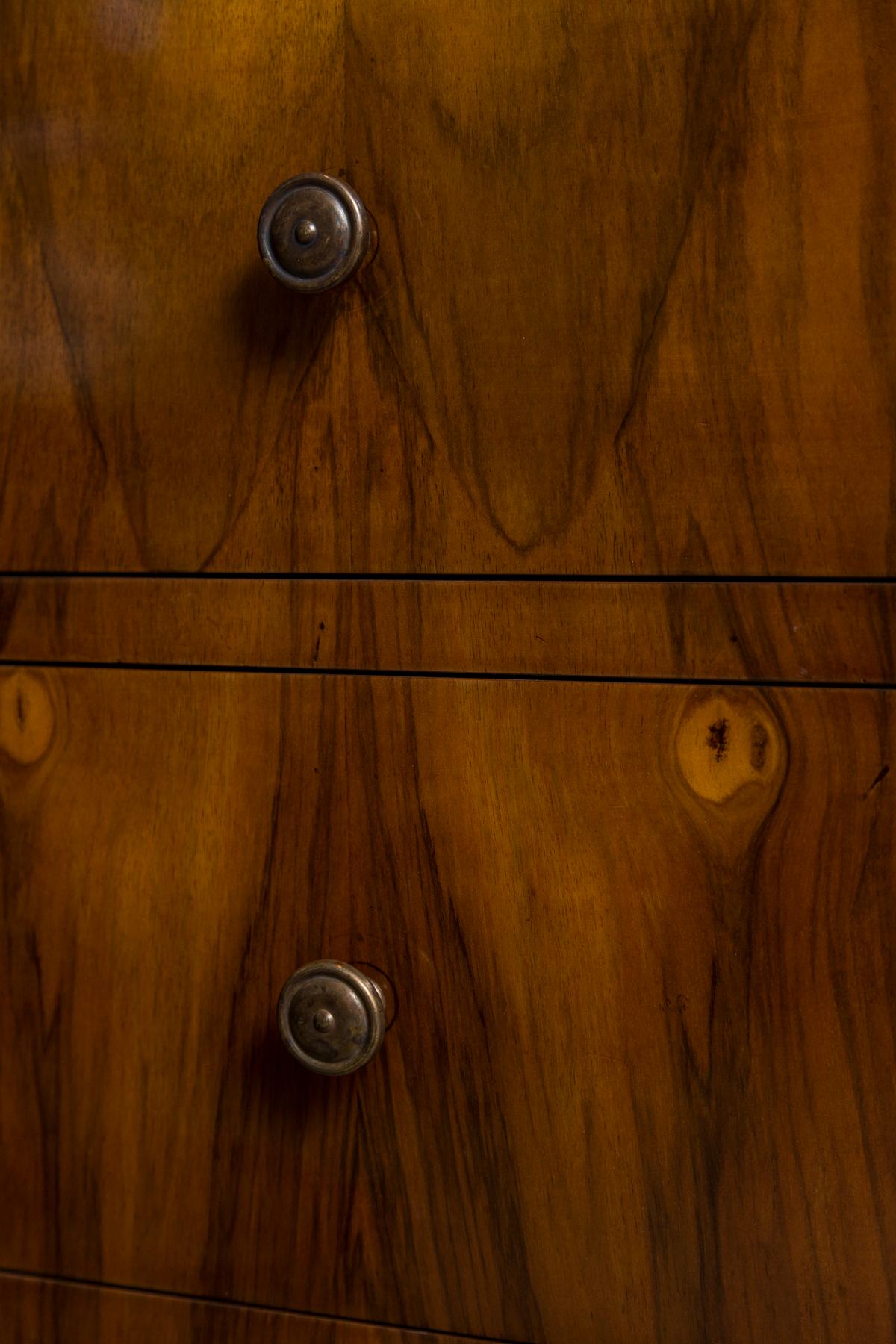 Noce Grande cassettiera Biedermeier in noce in vendita