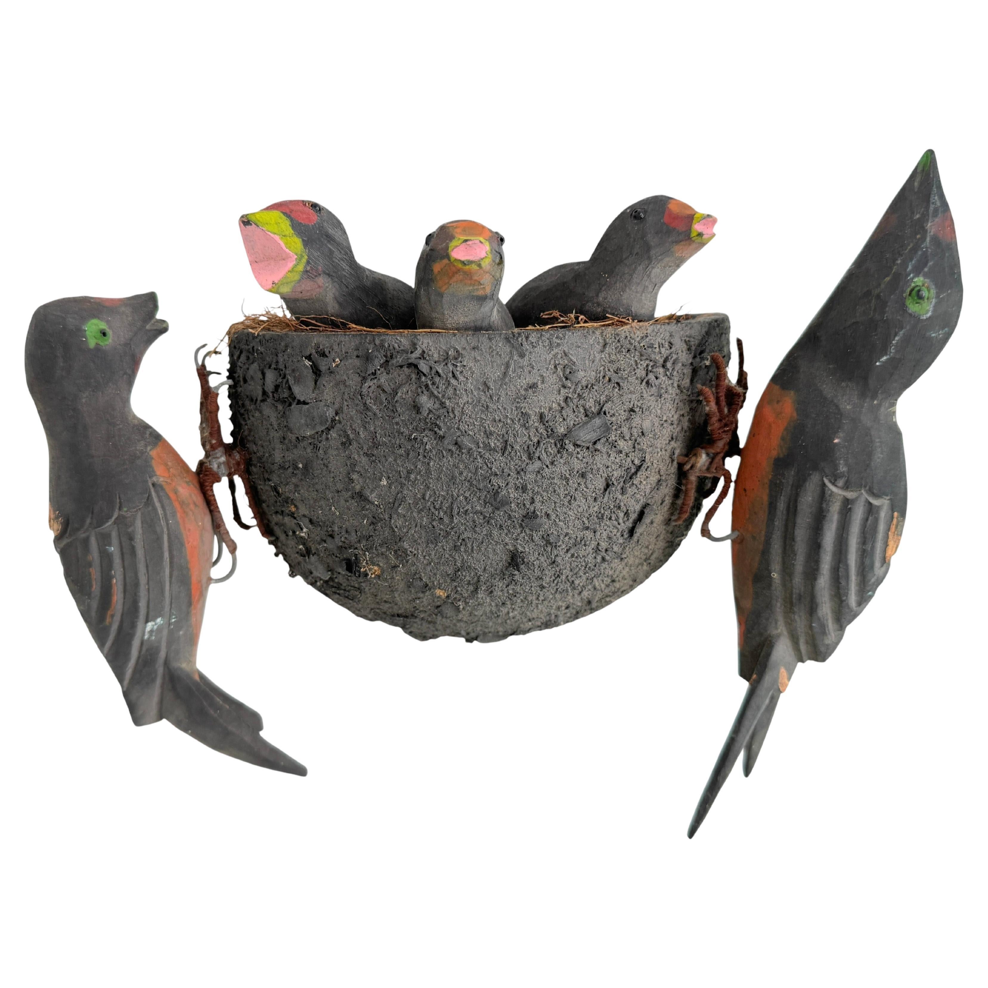 Großes Vogelnest Viechtauer geschnitzt Holz Vogel Volkskunst Black Forest 1900s Österreich im Angebot
