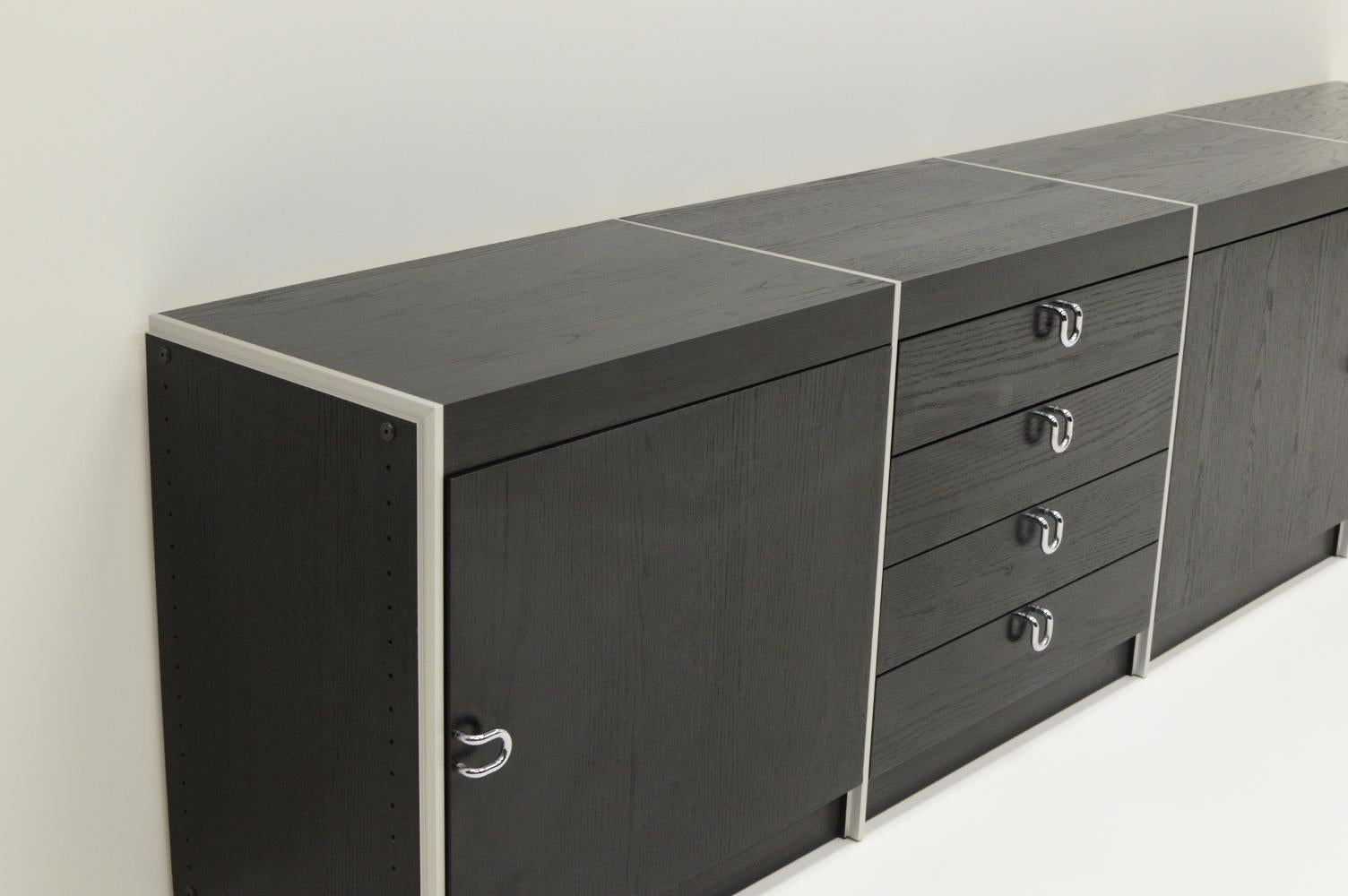 Fin du 20e siècle Grand buffet en aluminium et noir d'Interlübke, Allemagne, années 1980. en vente