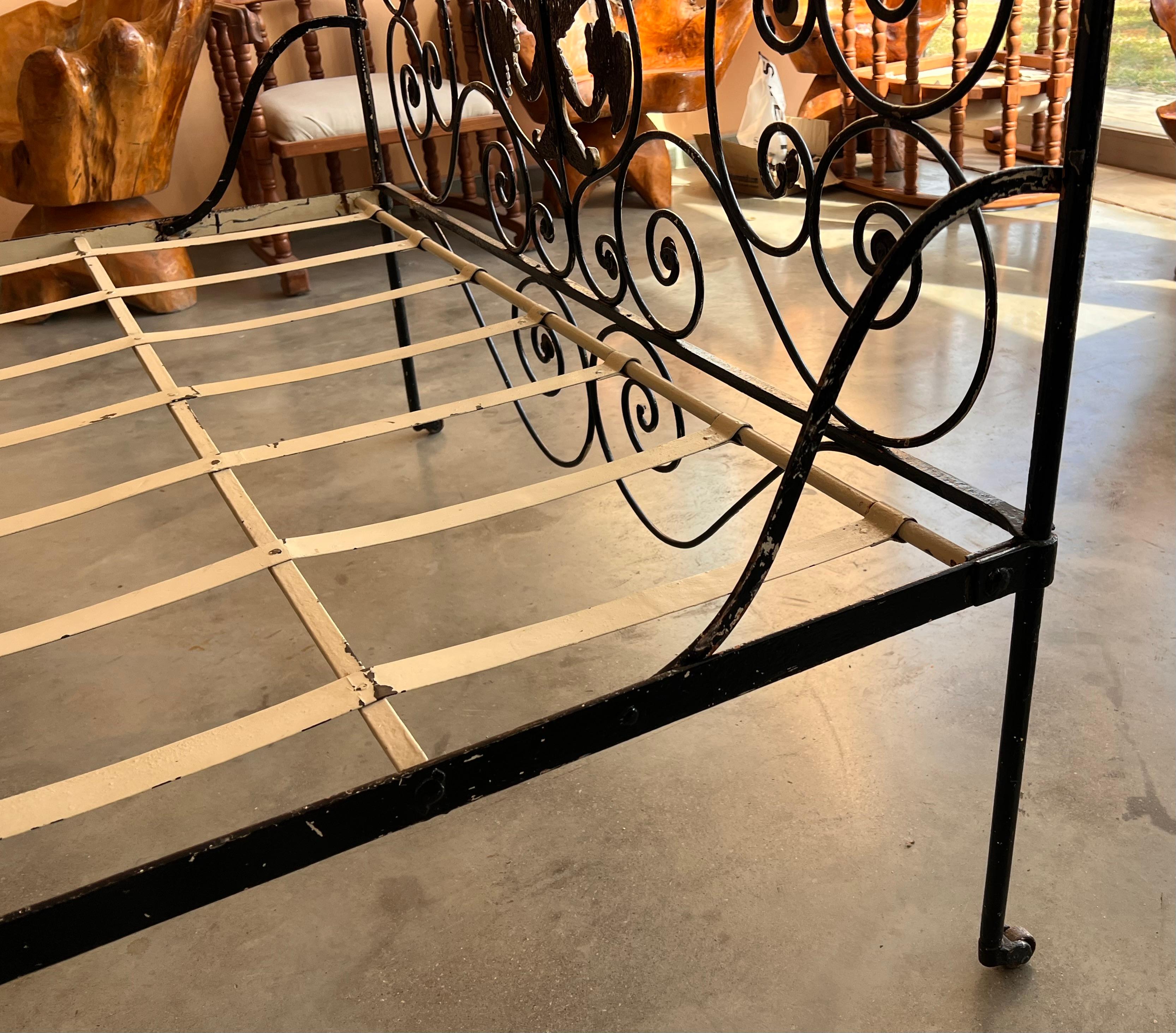 Large Black and Golden Iron & Bronze Full Bed, Early 19th Century For Sale 11