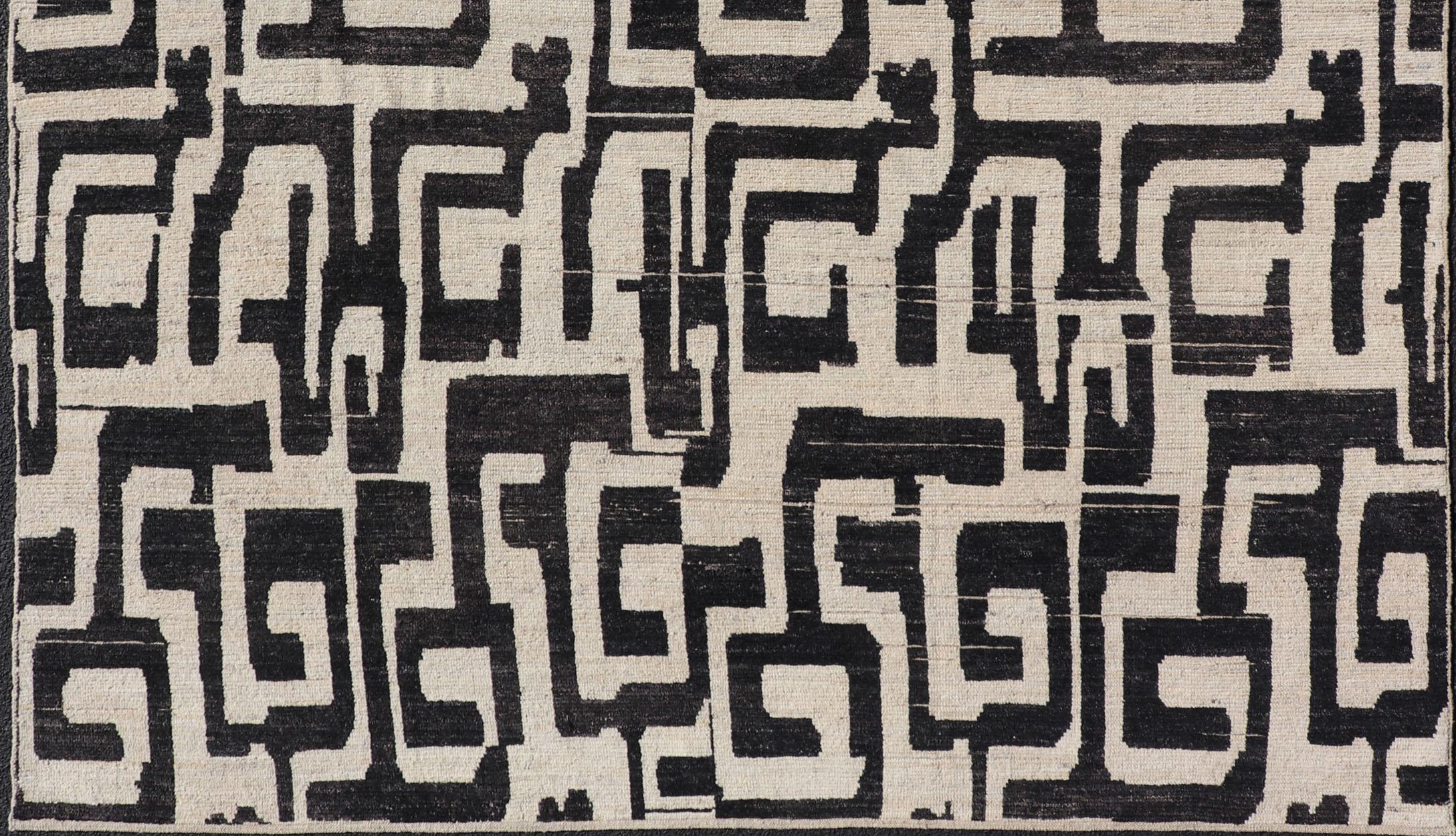 Wool Large Black and Ivory Abstract Modern Casual Rug by Keivan Woven Arts For Sale
