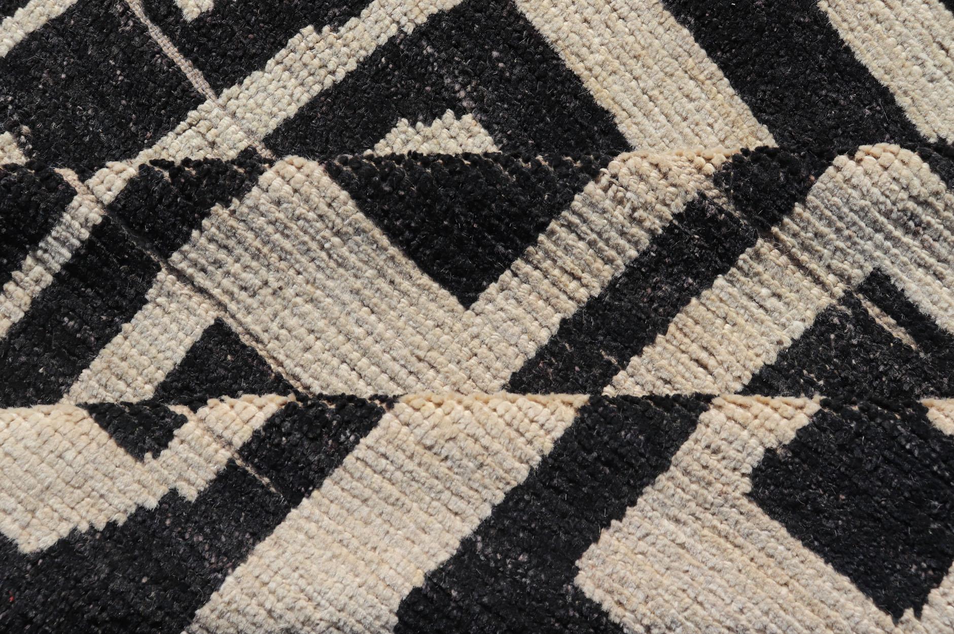 Large Black and Ivory Abstract Modern Casual Rug by Keivan Woven Arts For Sale 2