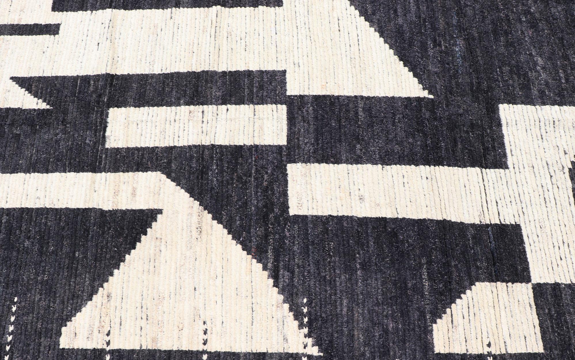 Grand tapis abstrait moderne et décontracté noir et ivoire surdimensionné en vente 5