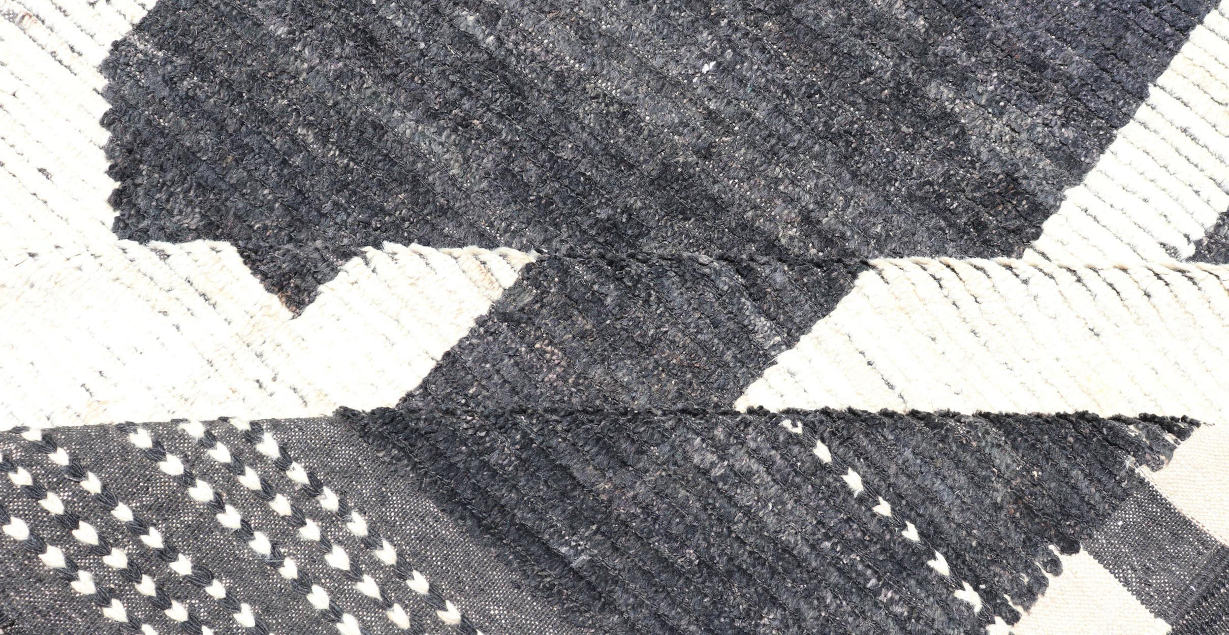 Grand tapis abstrait moderne et décontracté noir et ivoire surdimensionné en vente 8