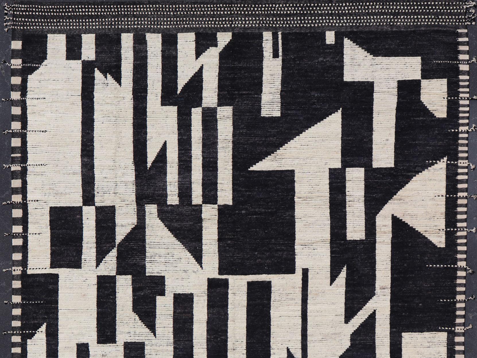 Grand tapis abstrait moderne et décontracté noir et ivoire surdimensionné Neuf - En vente à Atlanta, GA