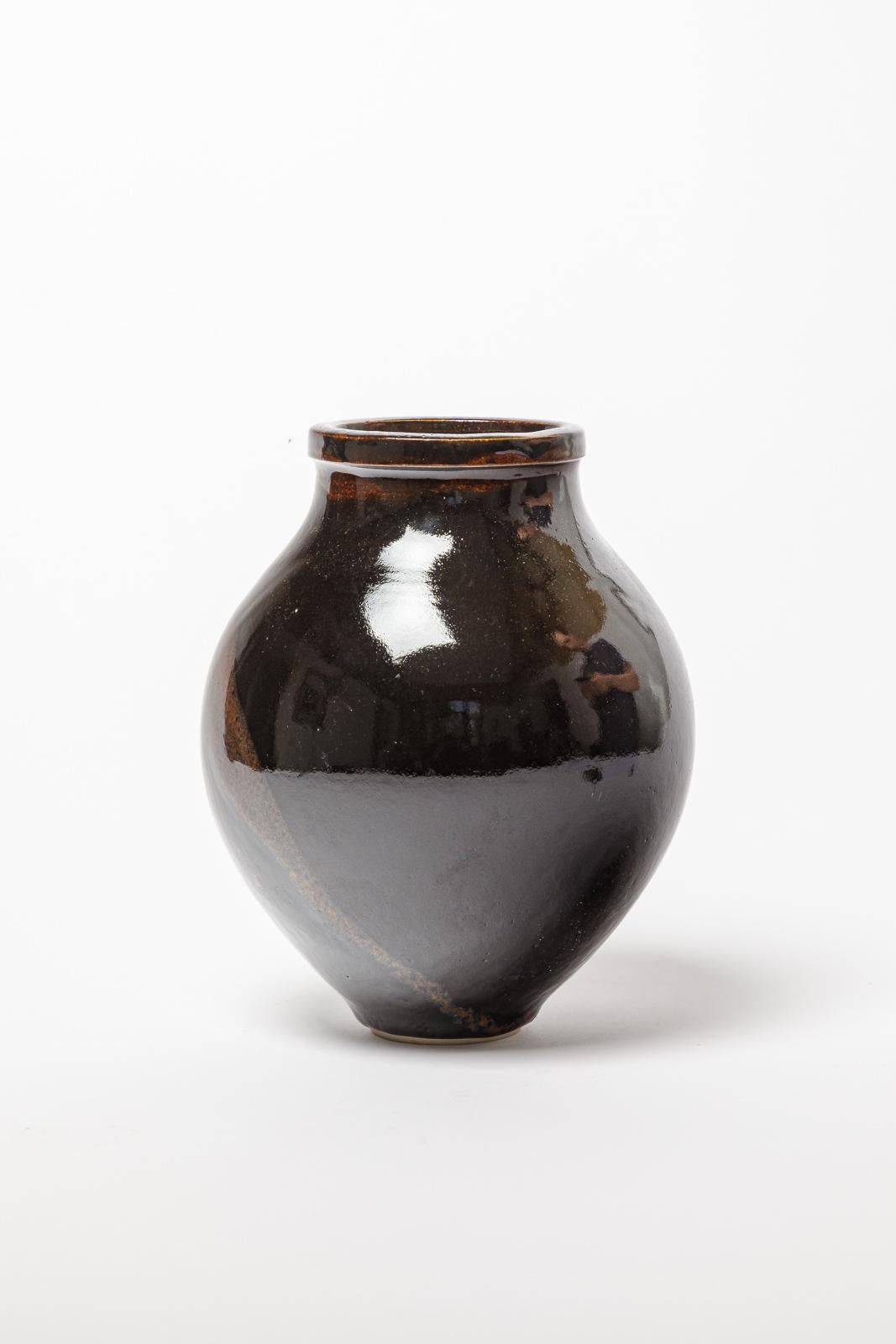 French Large black and red  handmade stoneware ceramic vase by ATOI circa 2010 24 cm For Sale
