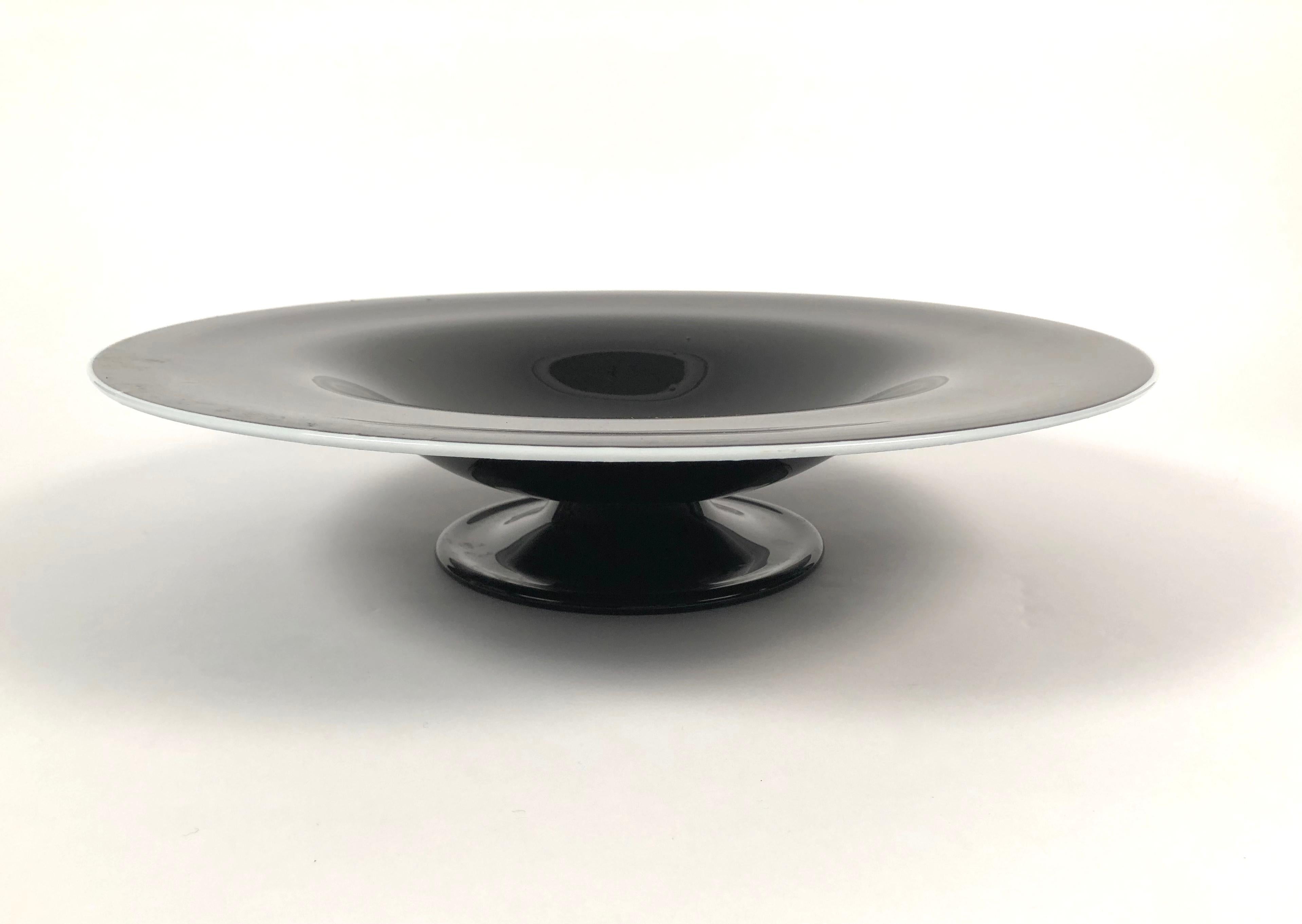 Large Black and White Italian Blown Glass Footed Bowl 2