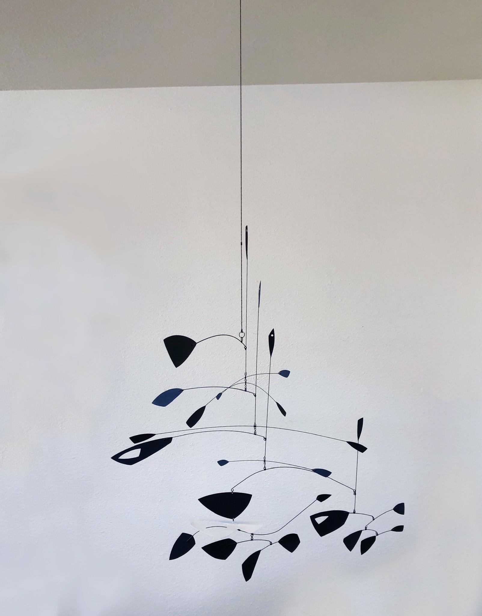 Large Black and White Kinetic Mobile Sculpture by Robert Delaney In Good Condition In Palm Springs, CA