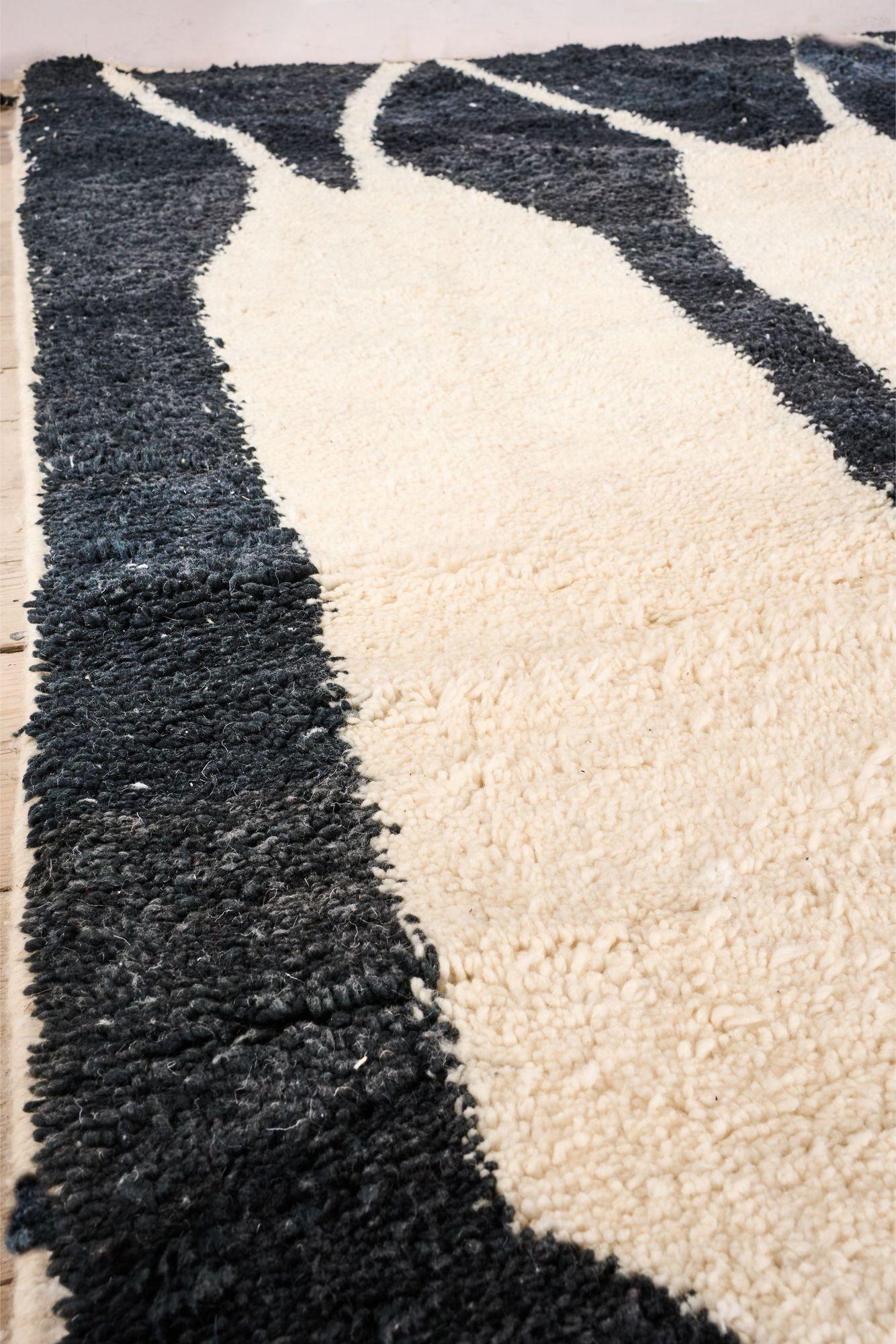 Contemporary Large black and white Moroccan Berber rug For Sale