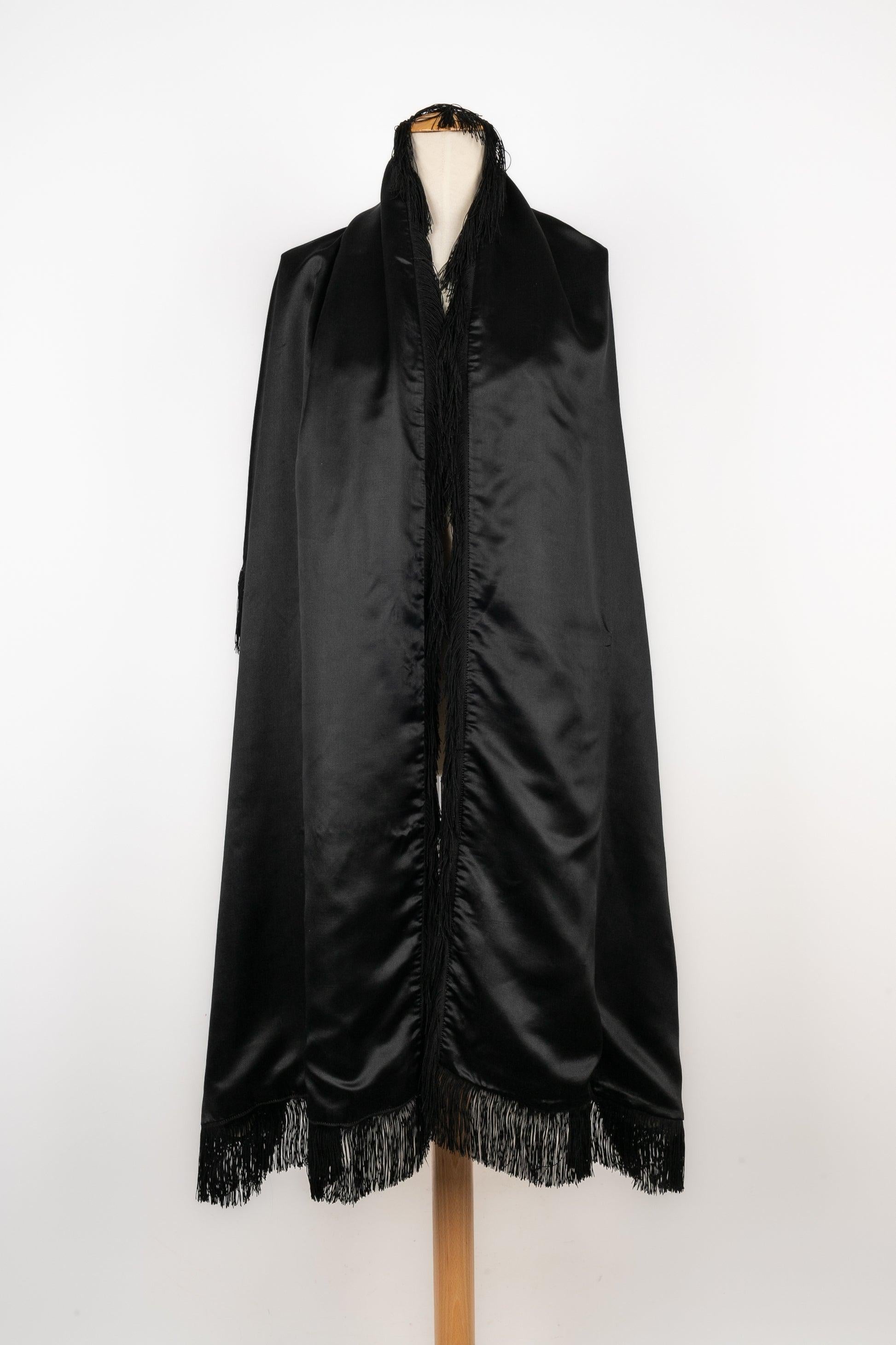 Beige Large Black and White Silk Stole, 1920-1930s For Sale
