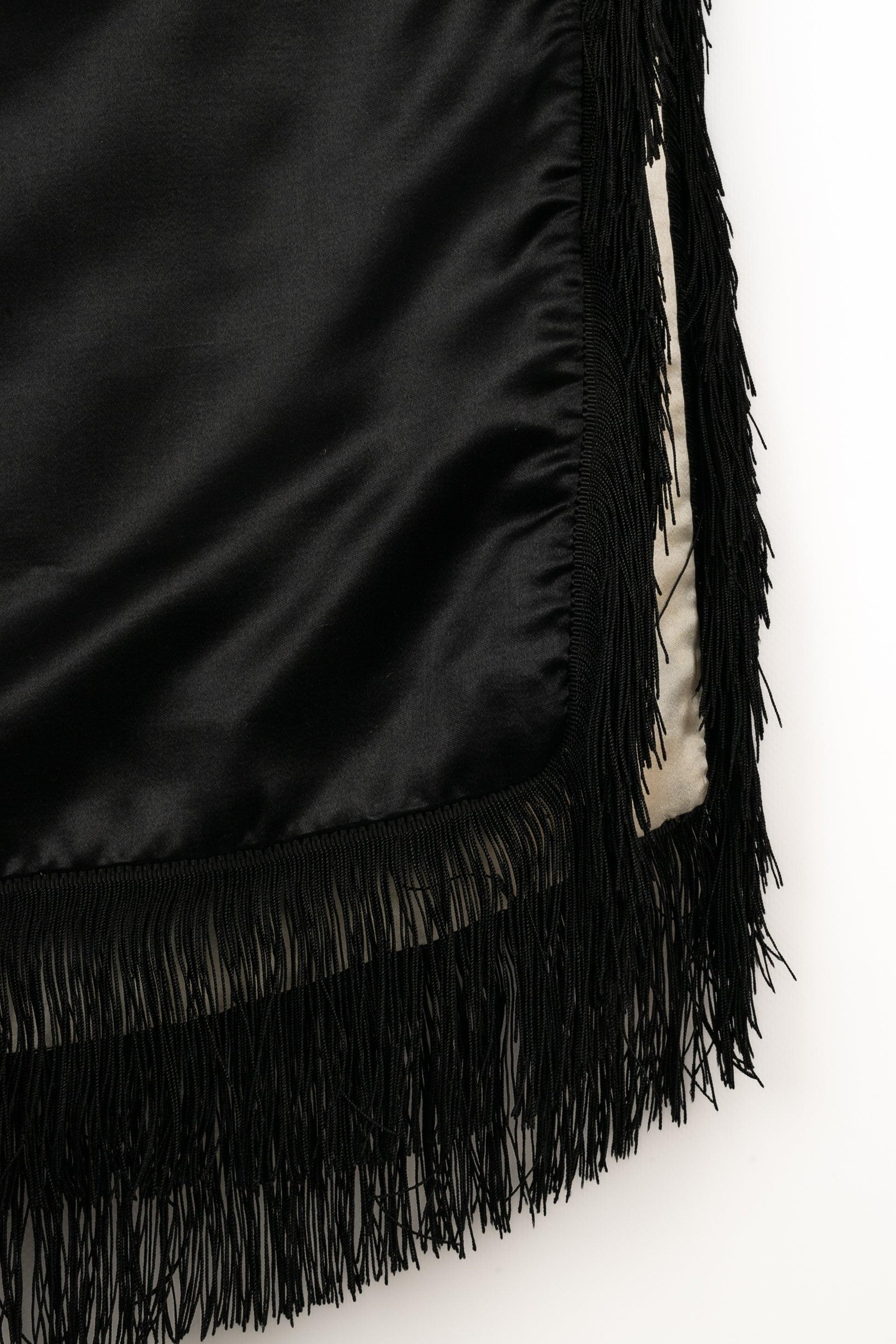 Women's or Men's Large Black and White Silk Stole, 1920-1930s For Sale
