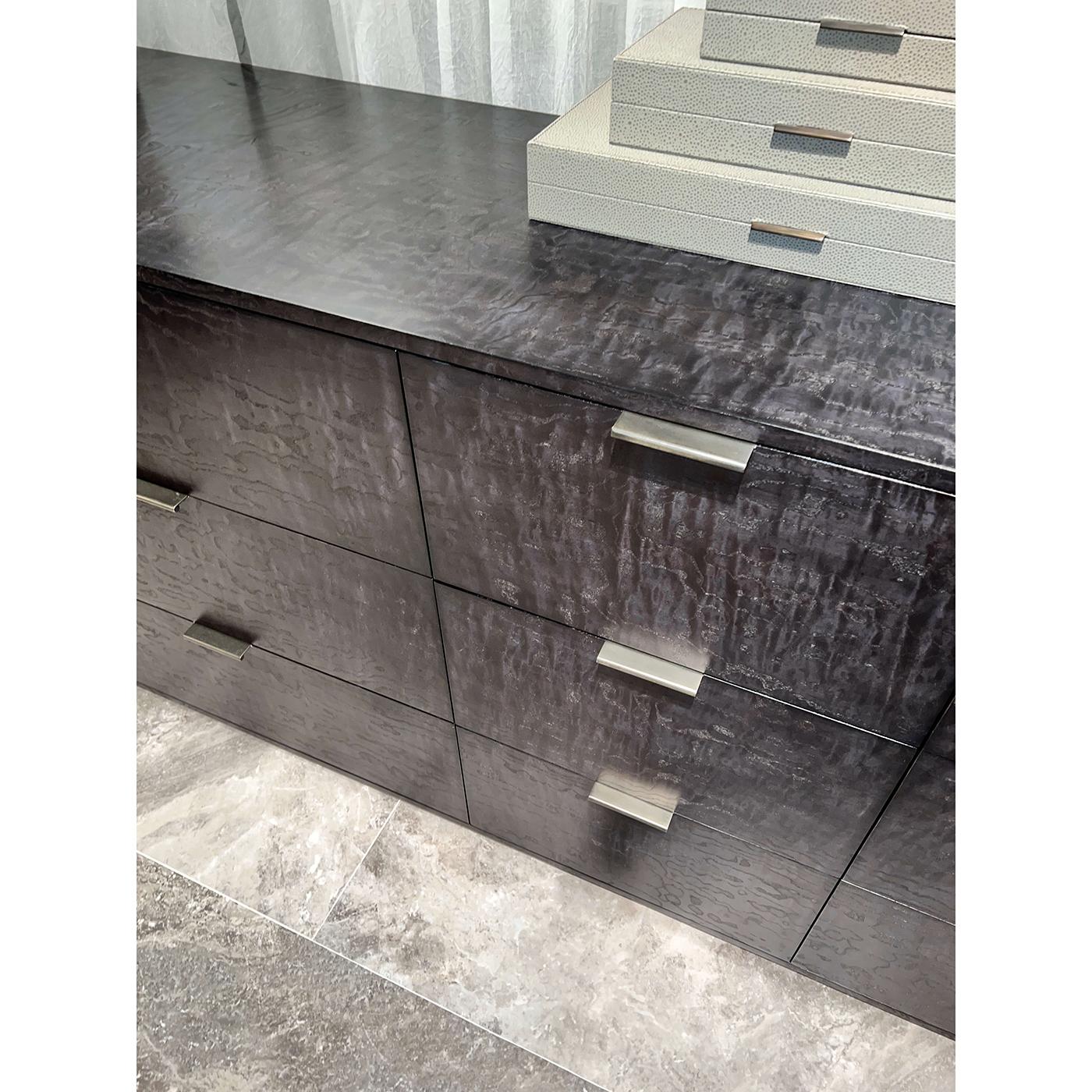Art Déco Grande cassettone nero in stile Art Deco in vendita