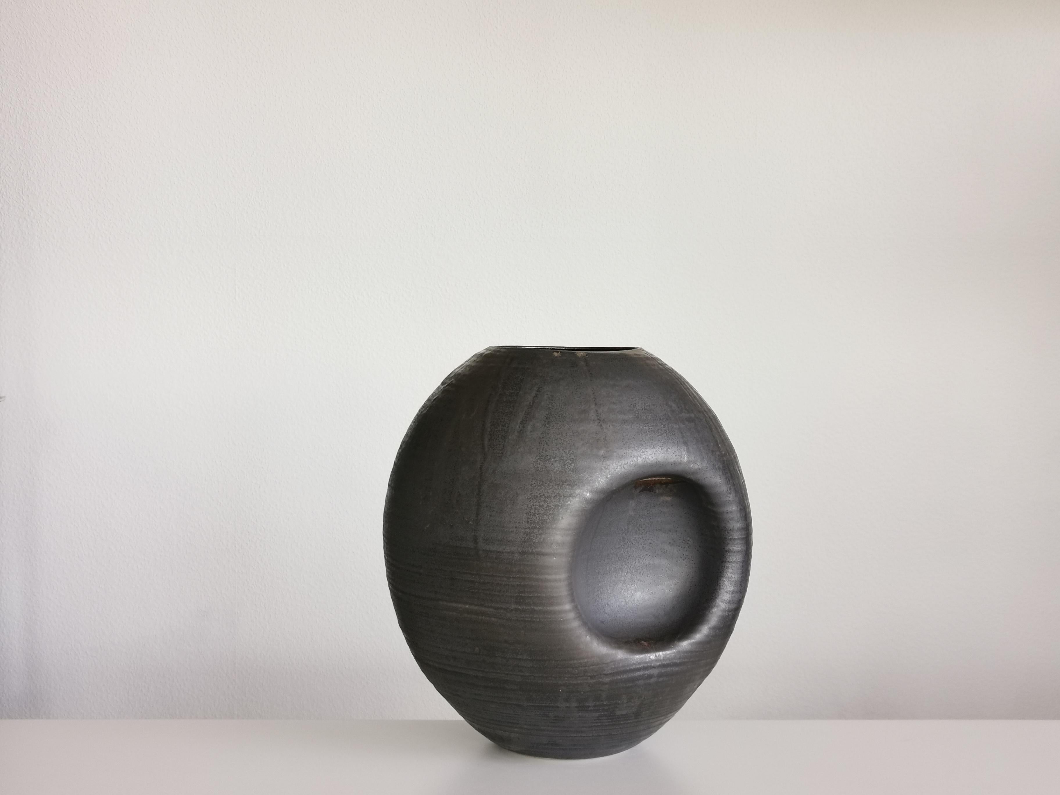 New sumptuous ceramic vessel from ceramic artist Nicholas Arroyave-Portela.

Materials. White St. Thomas clay. Stoneware glazes. Multi fired to cone 9 (1260-1280 degrees)

The artist starts out by throwing his creations on the wheel using a