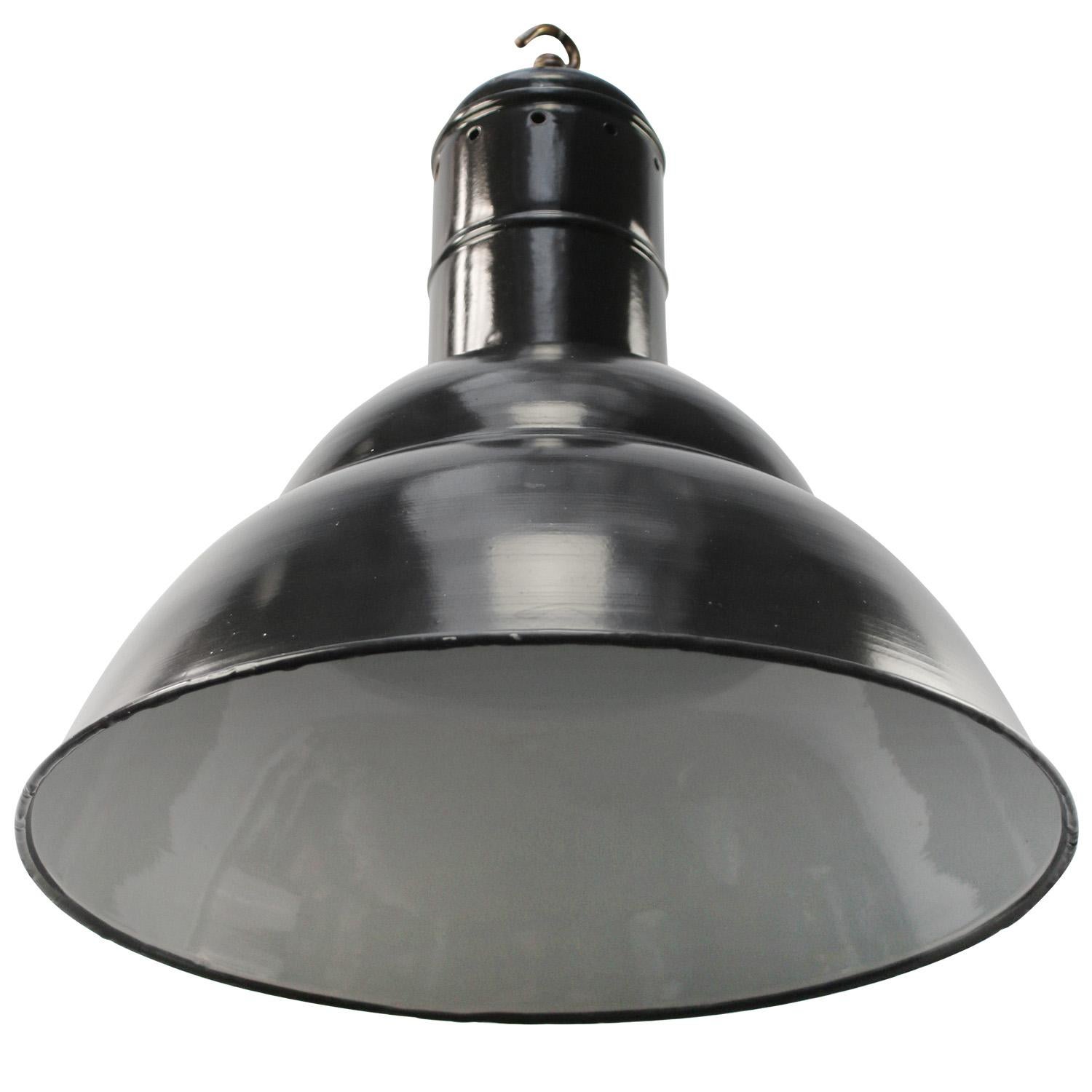 Large Black Enamel French Vintage Industrial Pendant Light In Good Condition For Sale In Amsterdam, NL