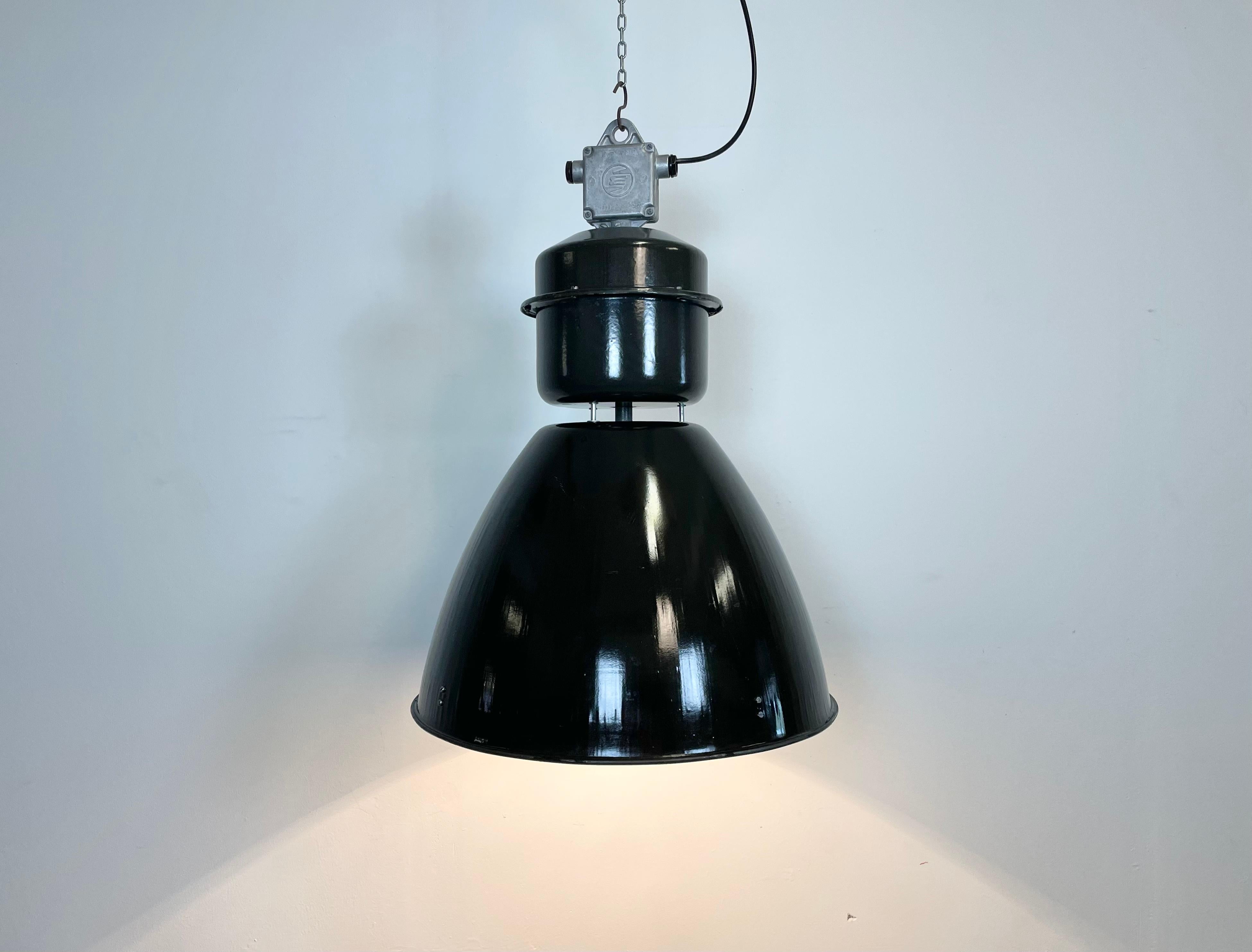 Large Black Enamel Industrial Factory Lamp from Elektrosvit, 1960s 4