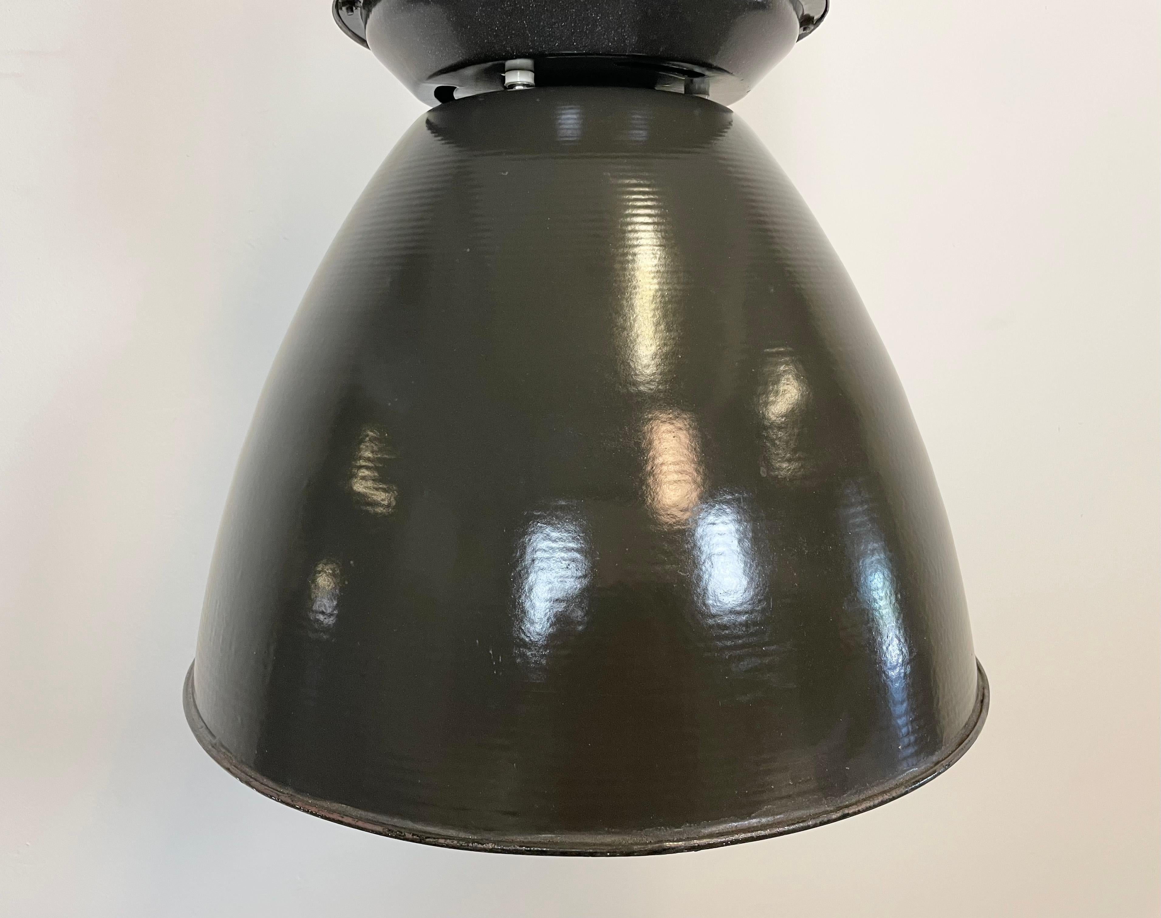 Large Black Enamel Industrial Lamp from Elektrosvit, 1960s For Sale 1