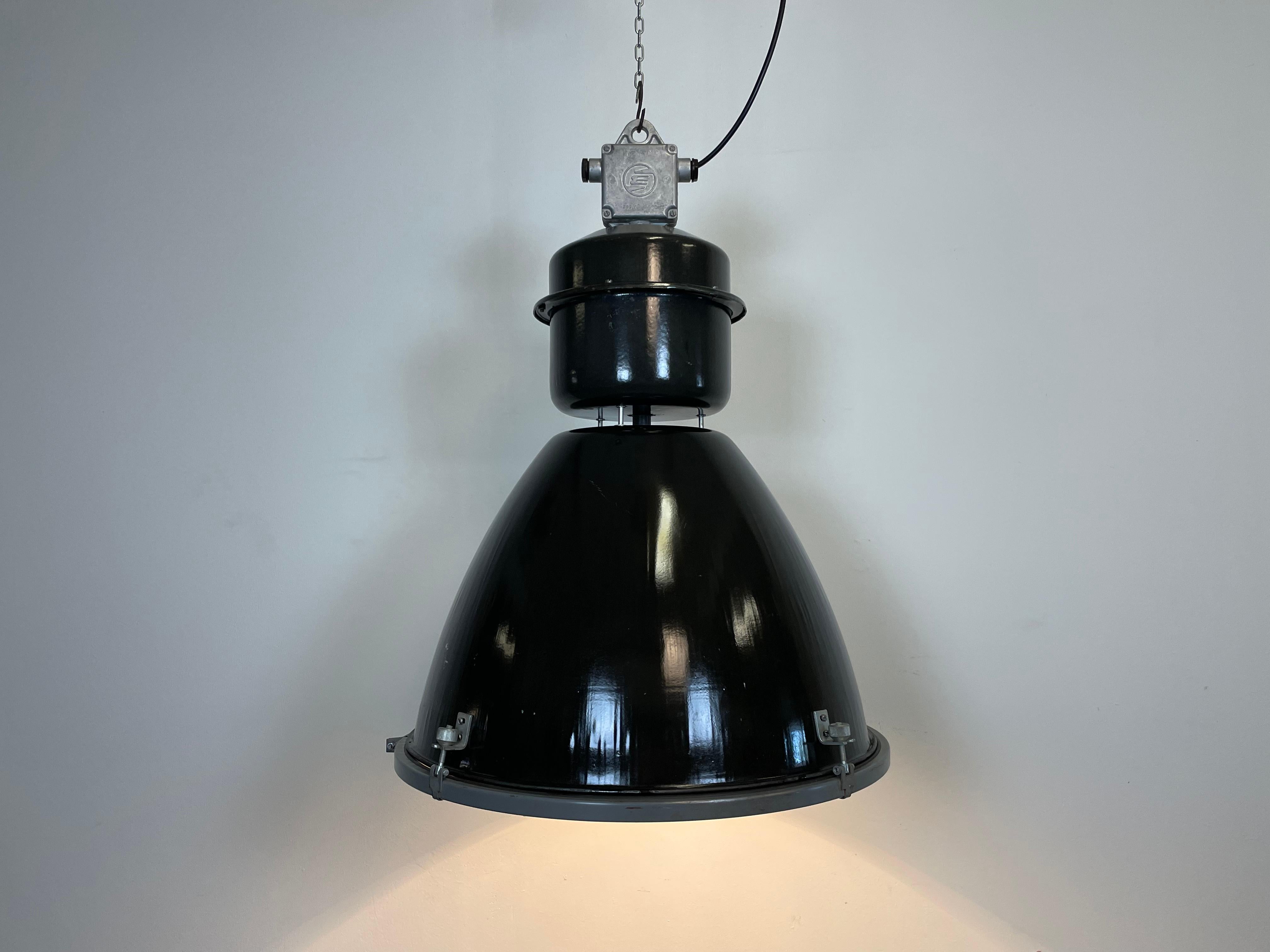 Large Black Enamel Industrial Lamp with Clear Glass Cover from Elektrosvit 4