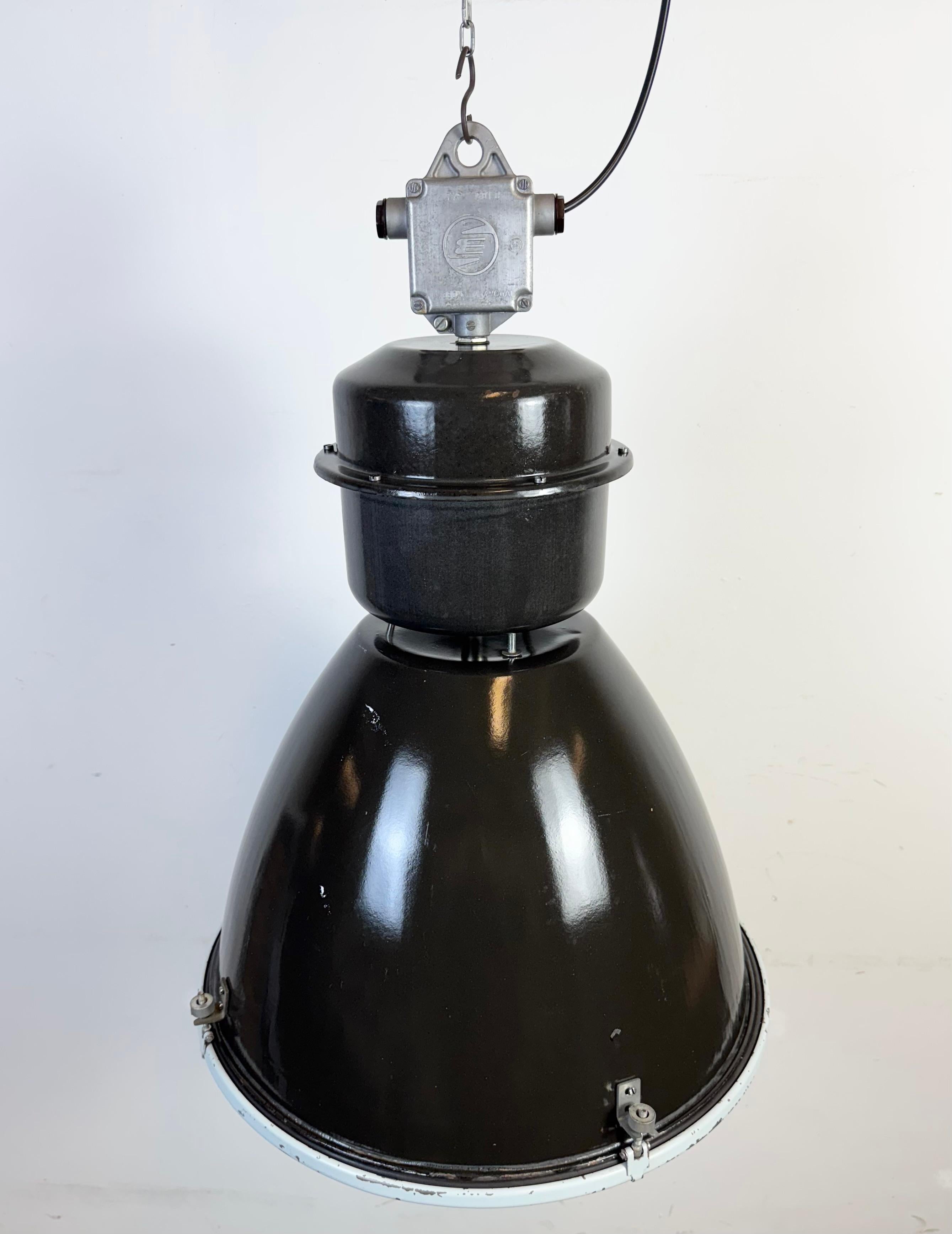 Large Black Enamel Industrial Lamp with Clear Glass Cover from Elektrosvit For Sale 1
