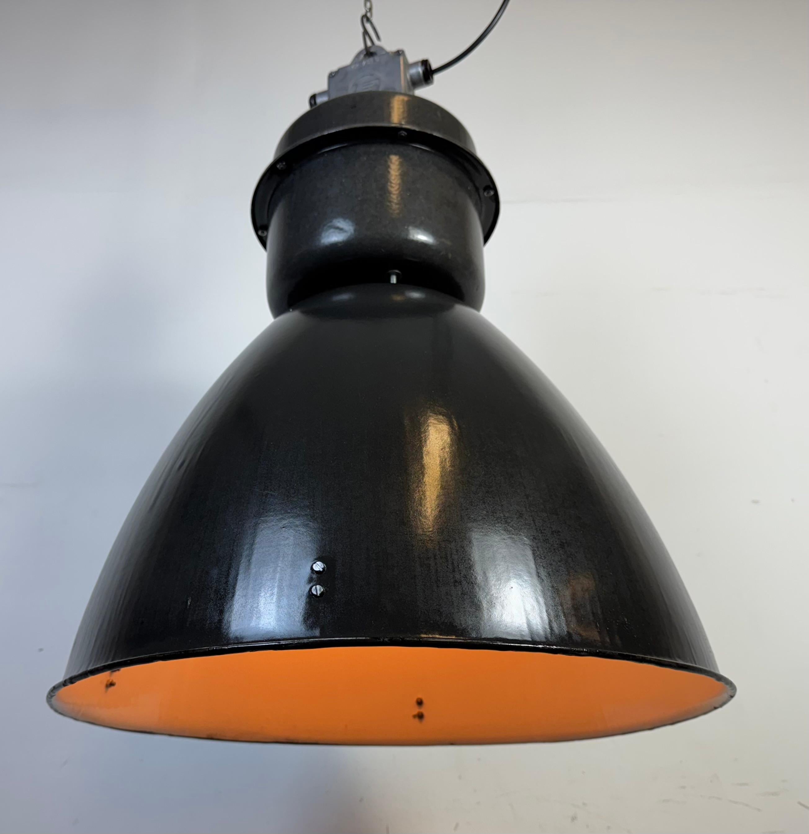 Large Black Enamel Industrial Pendant Lamp from Elektrosvit, 1960s For Sale 5
