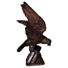 Águila grande tallada de Black Forest   Una gran pieza magníficamente tallada en nogal