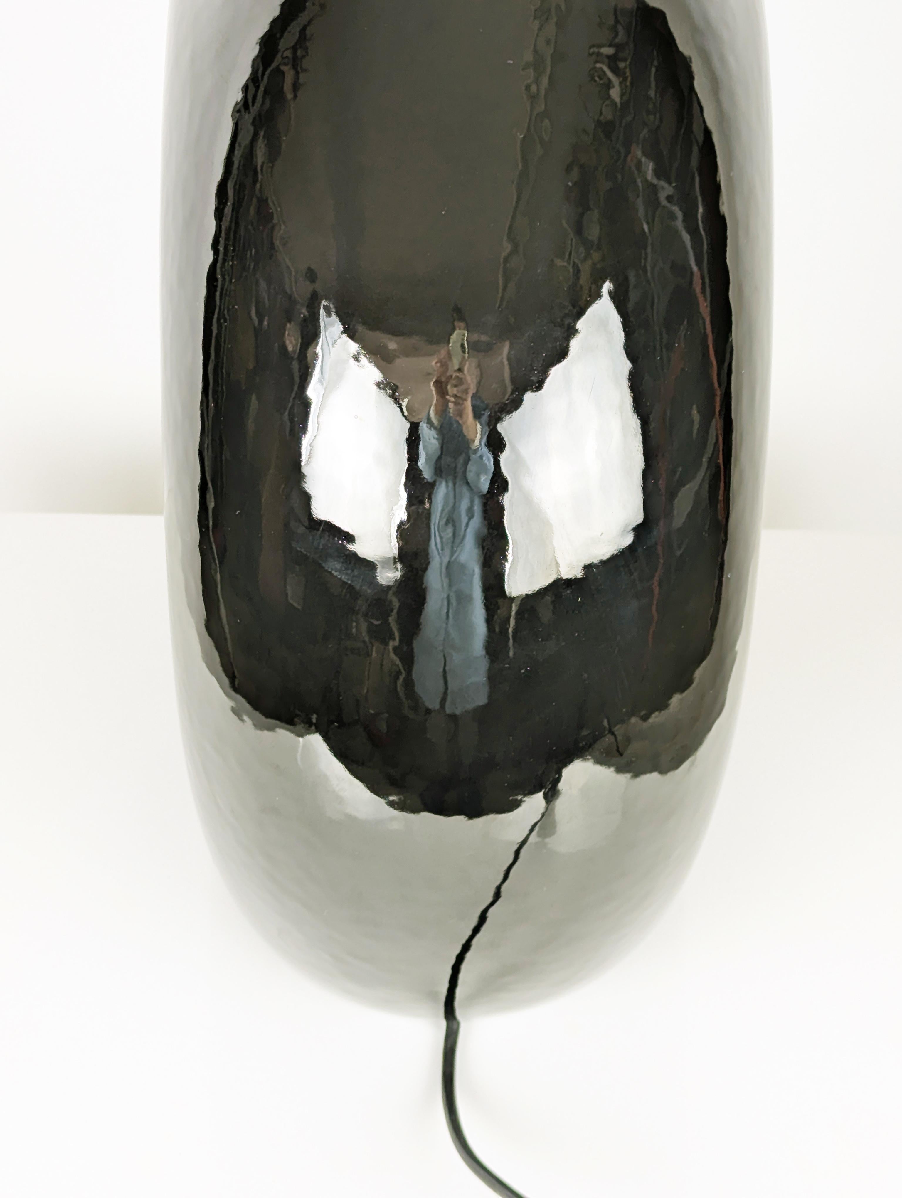 Grande lampada da tavolo degli anni '70 in ceramica smaltata nera di Ivo Sedazzari per Prisma in vendita 7