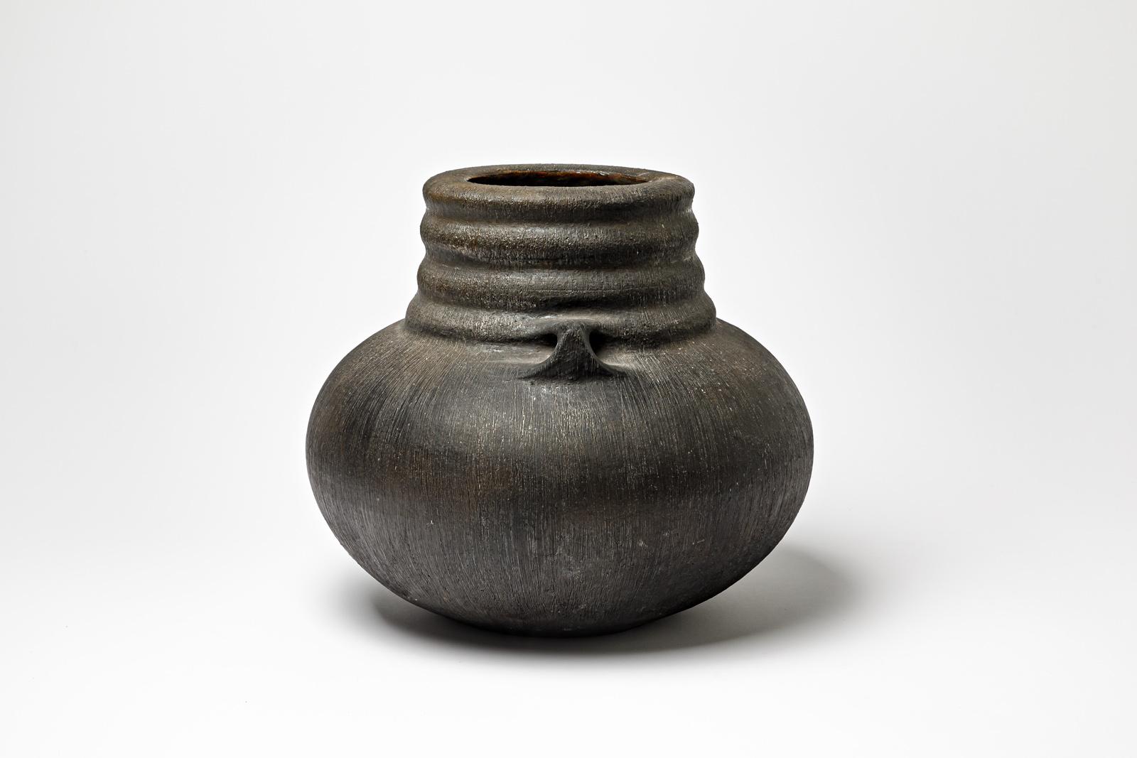 Grand vase en céramique émaillée noire de Gisèle Buthod-Garçon, circa 1980-1990 Excellent état - En vente à Saint-Ouen, FR