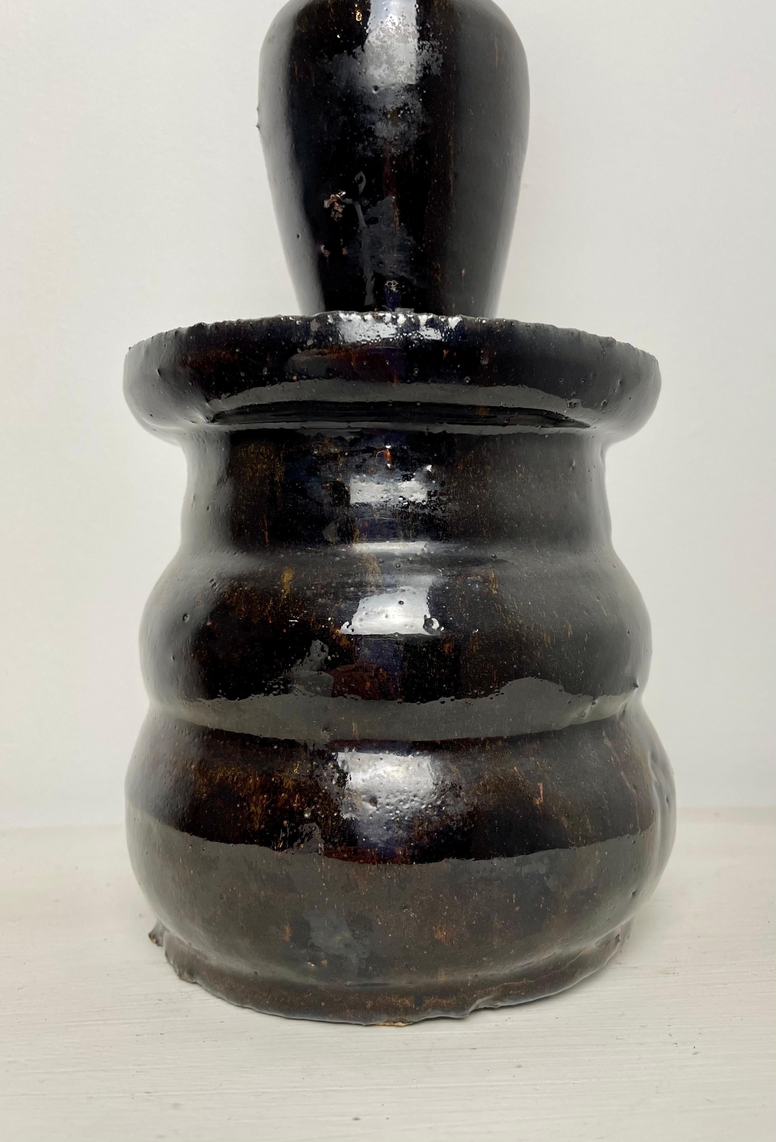 Large Black Glazed Chinese Ceramic Altar Candlestick 19th Century In Good Condition For Sale In Beuzevillette, FR
