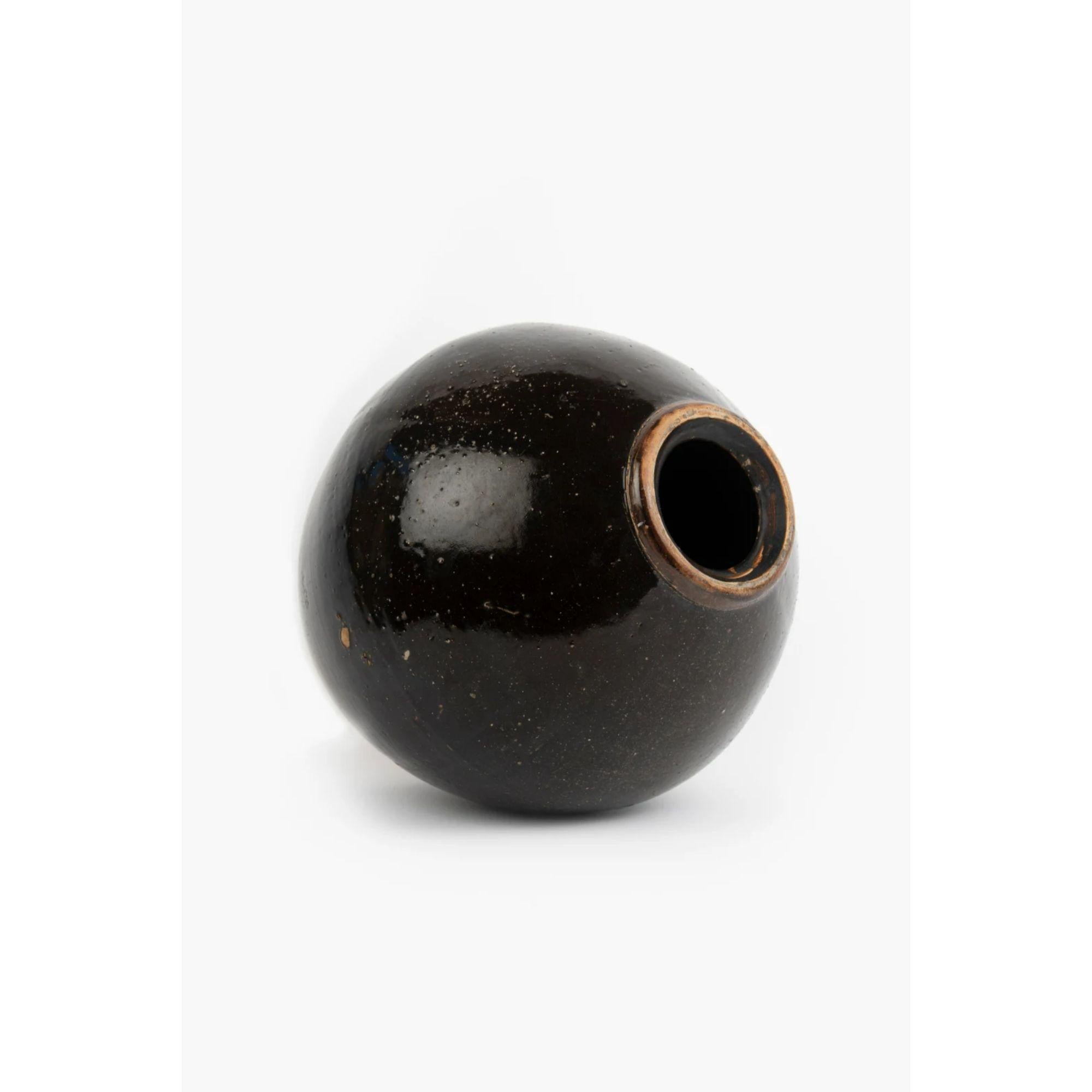 Artisanat Grand pot en faïence émaillée noire, 20ème siècle en vente