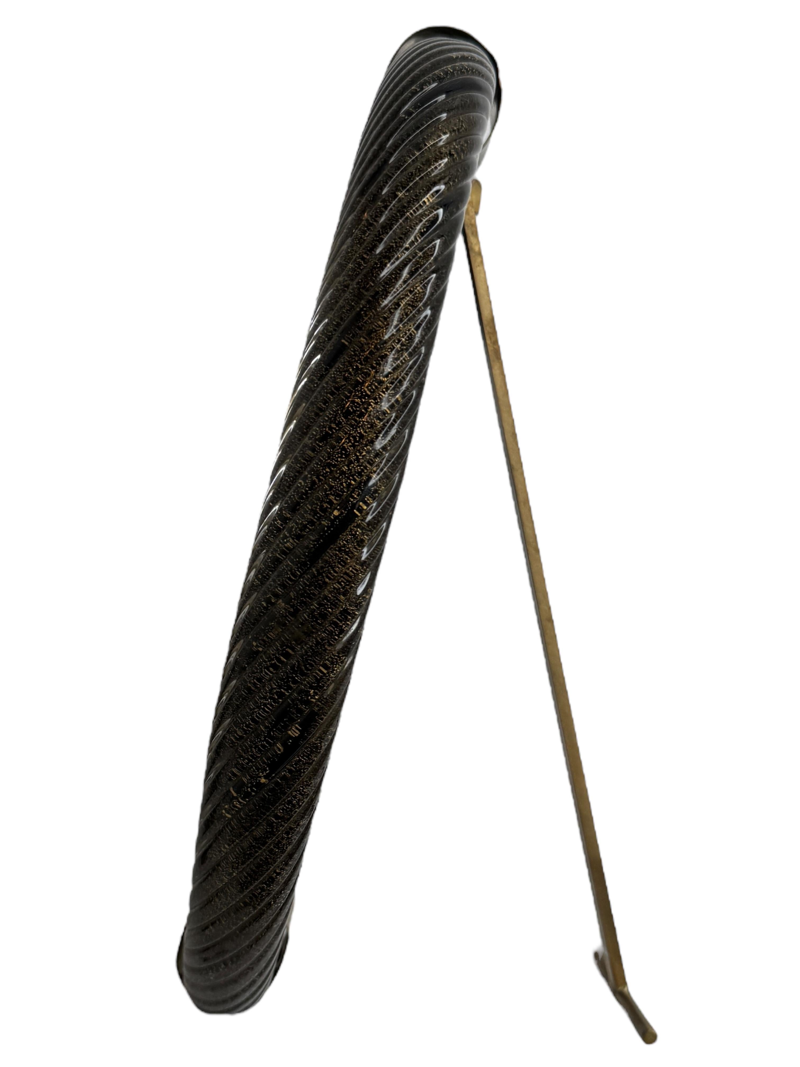 Großer schwarz-gold schimmernder Bilderrahmen aus gedrehtem Murano-Glas und Messing 1950er Jahre im Angebot 5