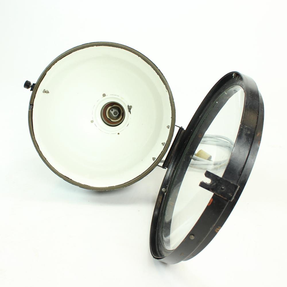 Large Black Industrial Spotlight, Typ12611, Czechoslovakia, circa 1960 For Sale 5