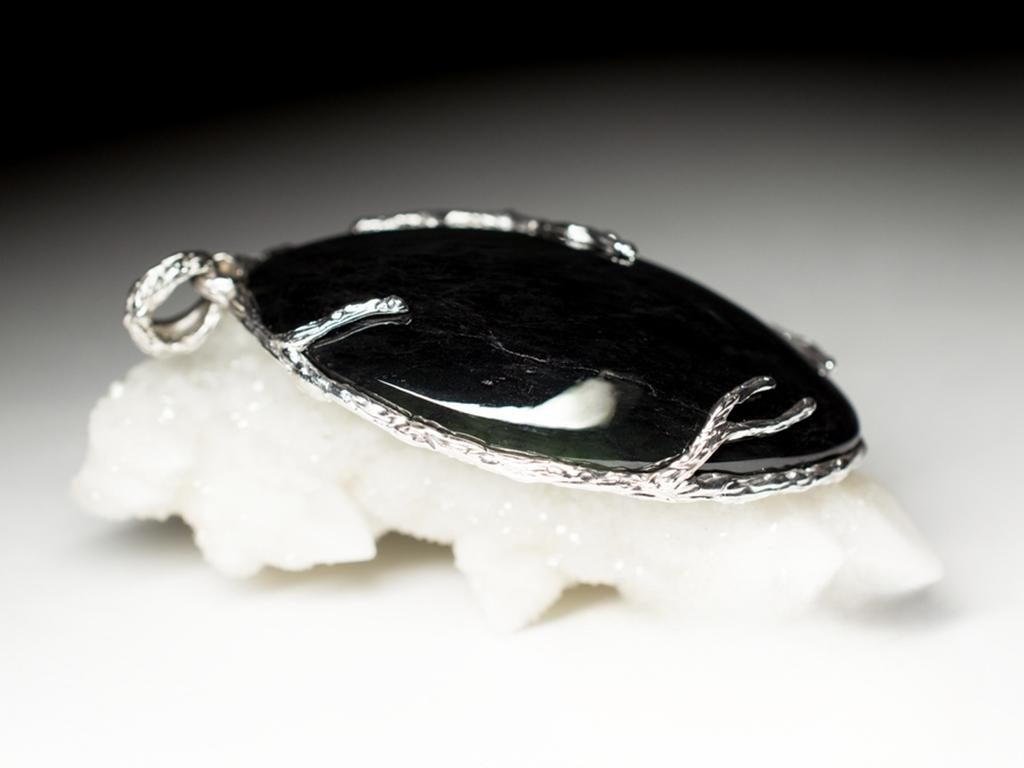 Große schwarze Jade Silber Anhänger Magischer Edelstein Vintage-Stil Nephrit Geschenkidee Frau (Ovalschliff)