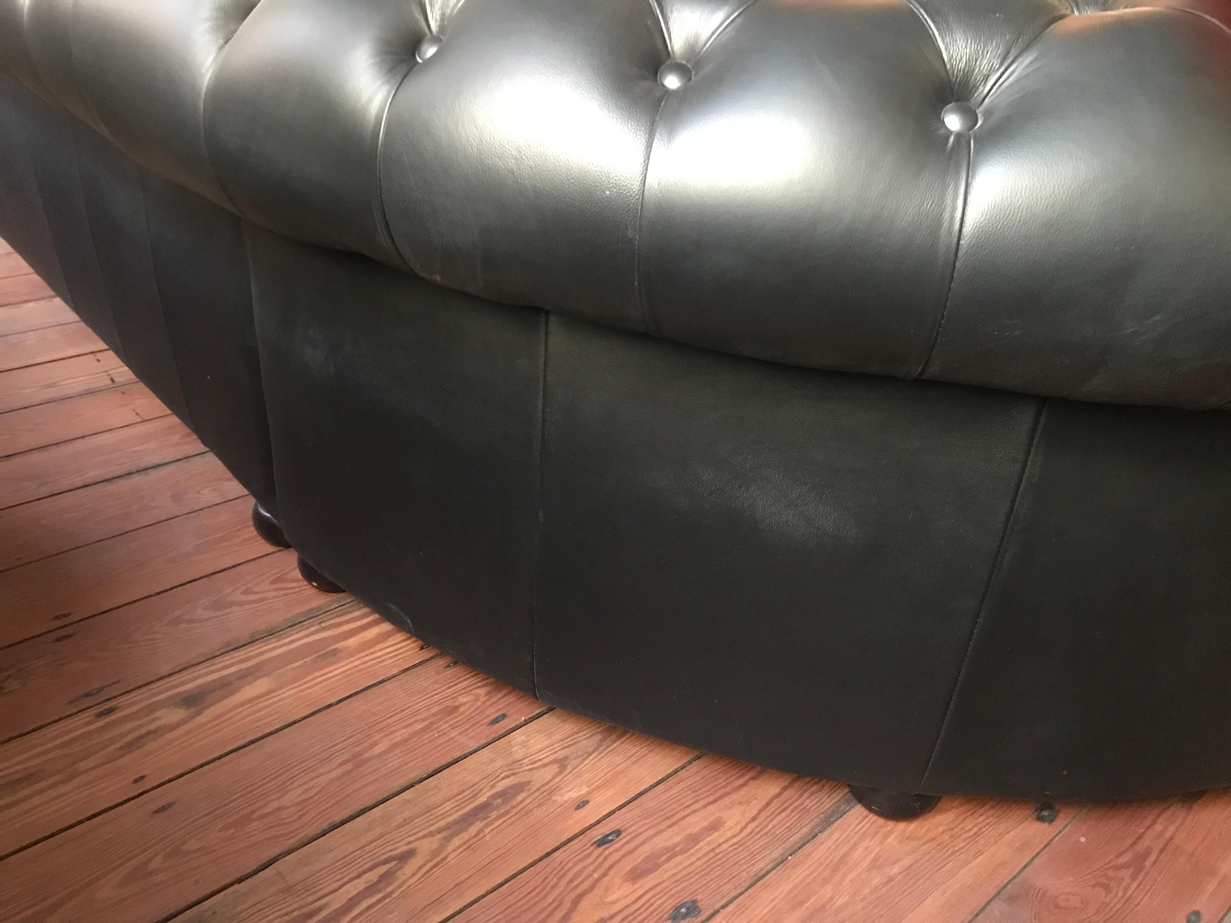 Large Black Leather English Rochester Chesterfield Curved Sectional Sofa For Sale 1