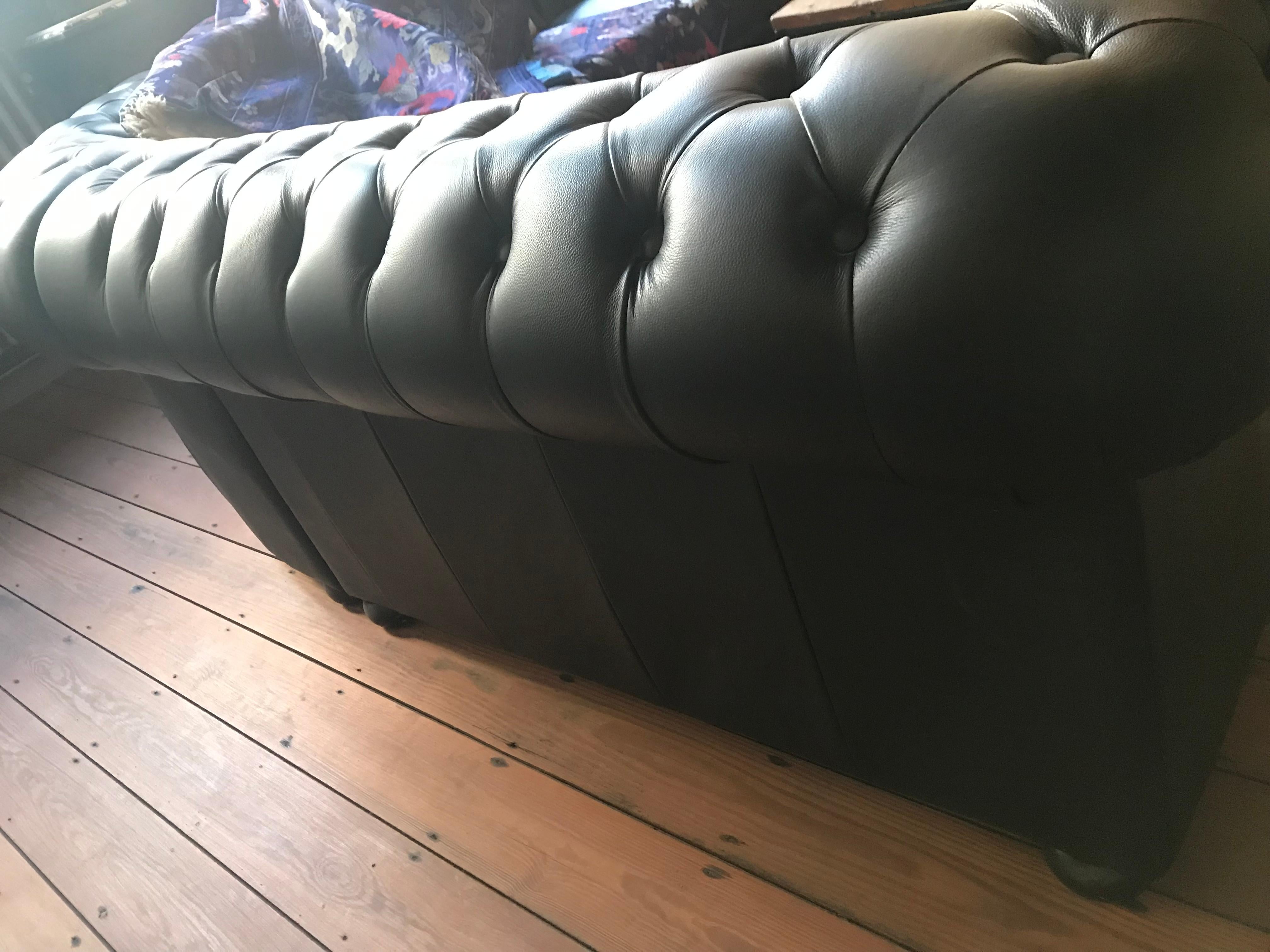 Large Black Leather English Rochester Chesterfield Curved Sectional Sofa For Sale 2