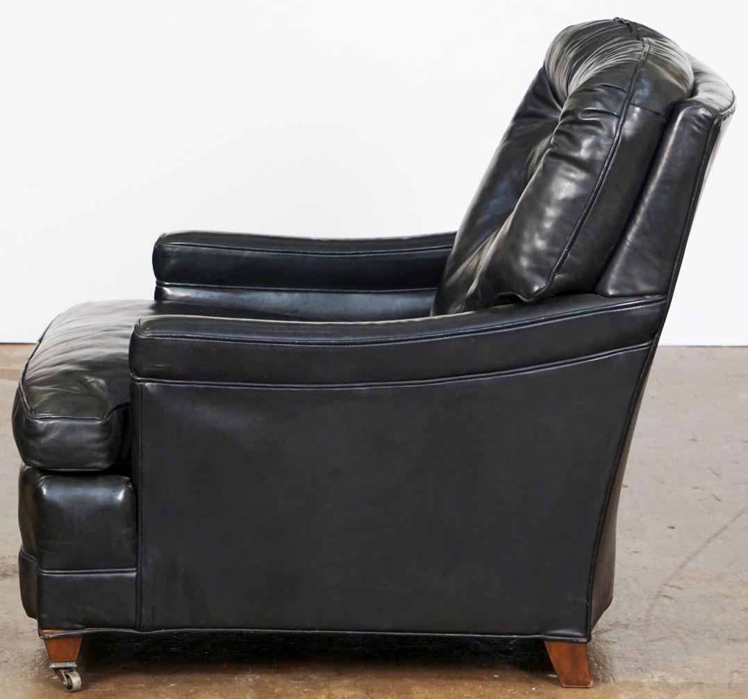 Grand fauteuil lounge en cuir noir Bloomingdale's en vente 4