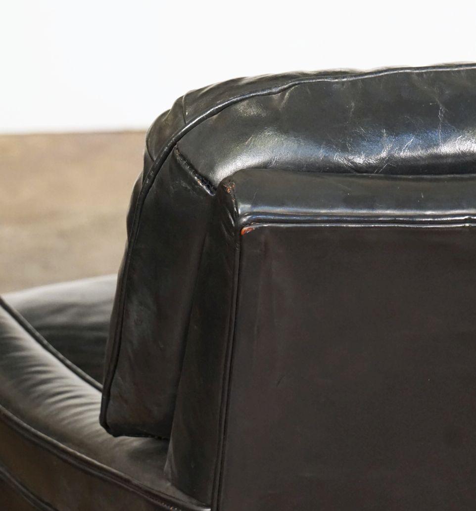 Grand fauteuil lounge en cuir noir Bloomingdale's en vente 13